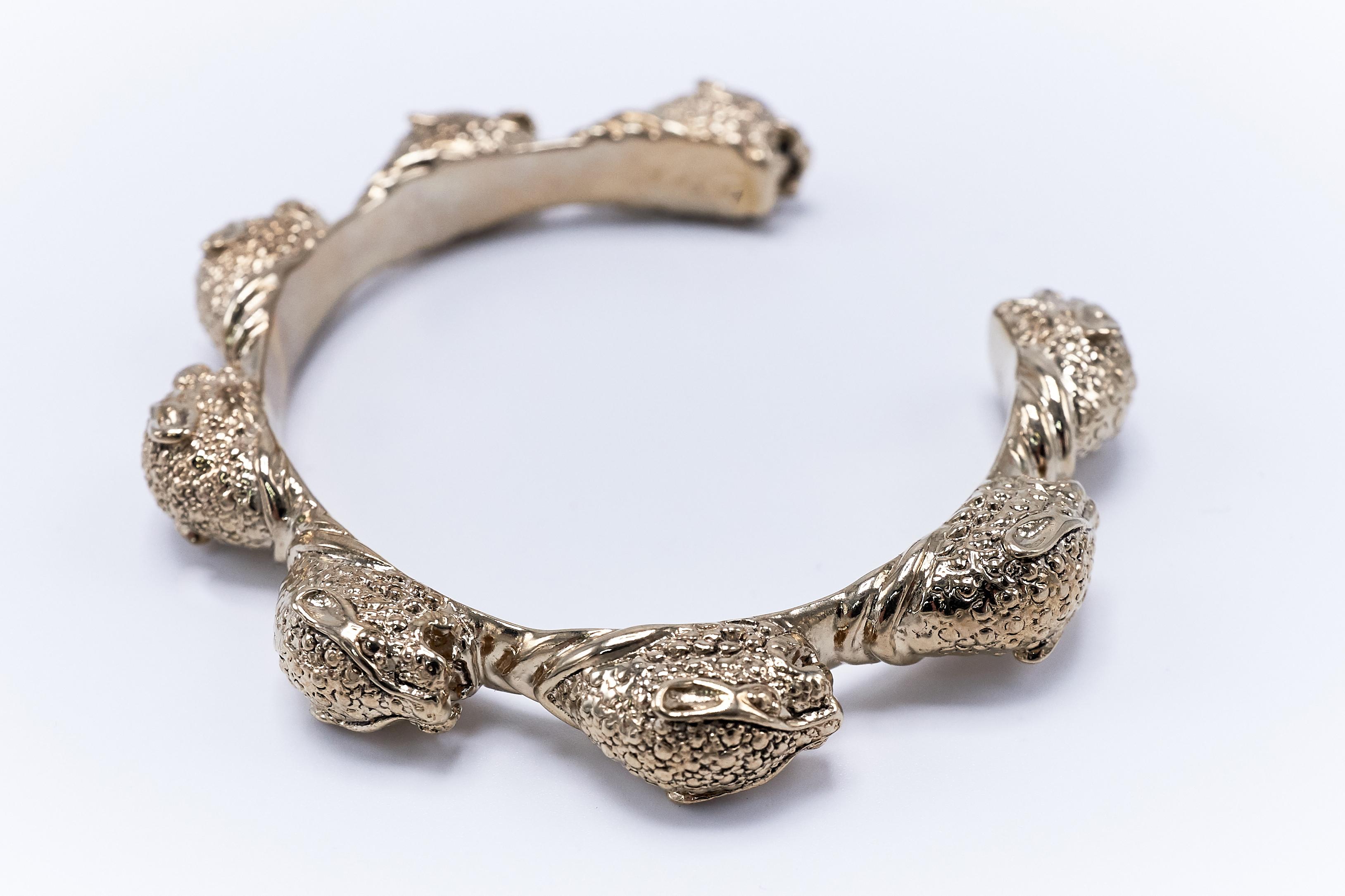 White Diamond Gold Jaguar Statement Bangle Bracelet Animal Jewelry Cuff In New Condition For Sale In Los Angeles, CA