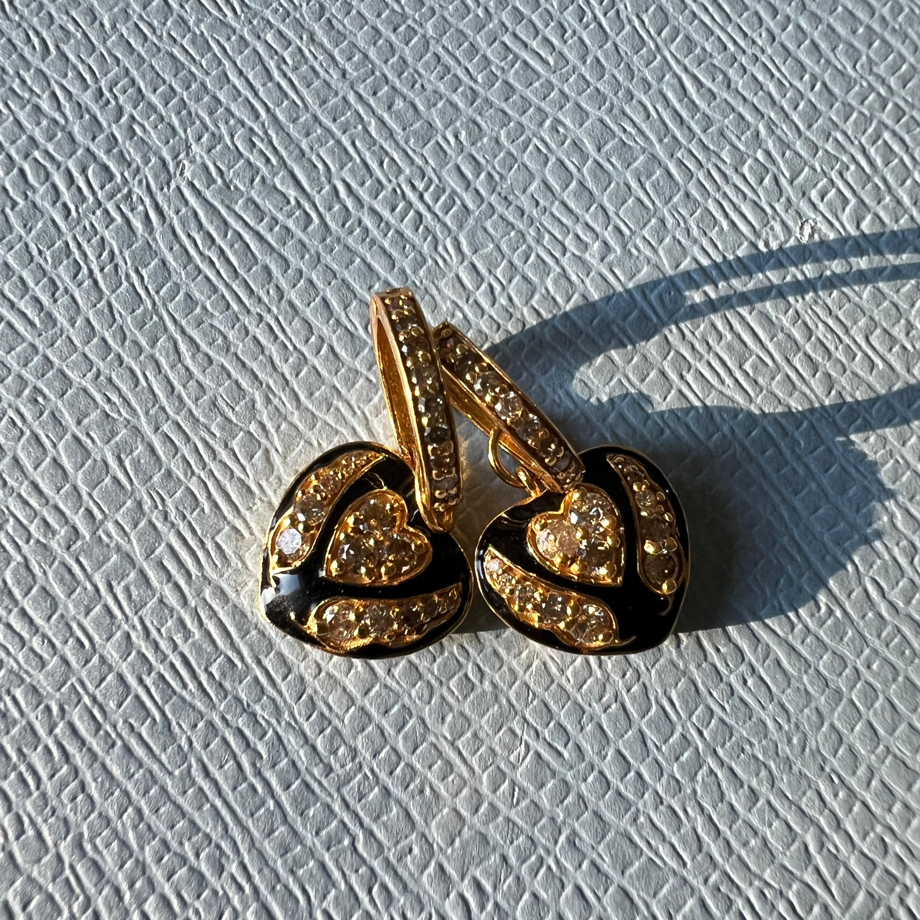 White Diamond Heart Black Enamel Hoop Earrings Victorian Style In New Condition For Sale In Los Angeles, CA