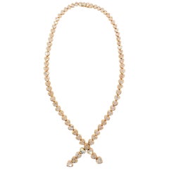 White Diamond Heart Lariat Necklace in 18 Karat Yellow Gold