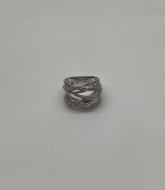 Bague d'affirmation complète en or blanc 14 carats, diamants blancs entrelacés, lignes de vague entrelacées