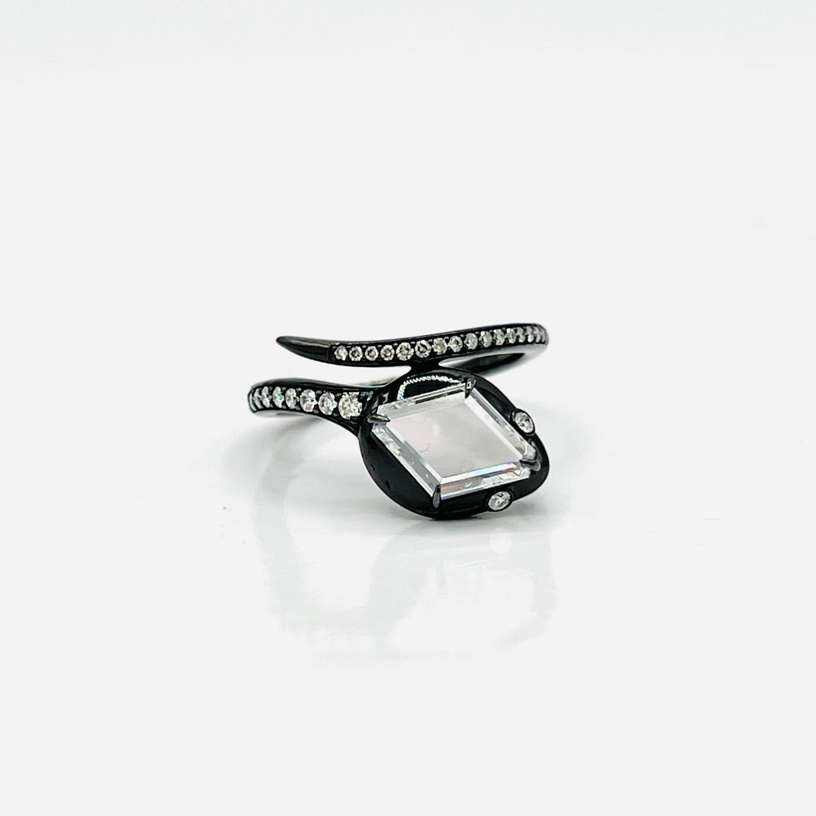 White Diamond Kite Shape Serpent Ring in 18K Gold & Black Rhodium For Sale 3