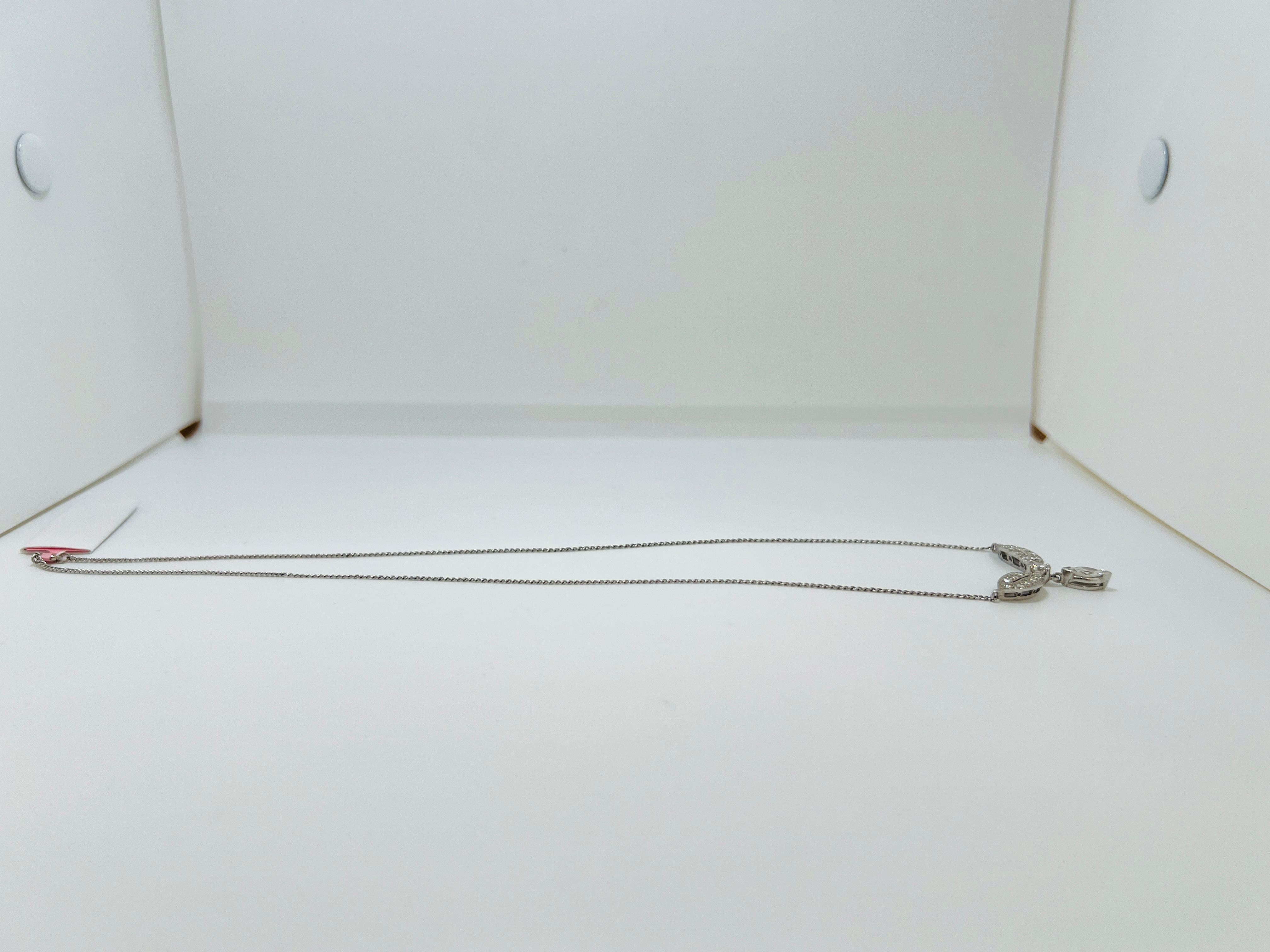 Weiße Marquise und runde Diamanten Halskette aus 14K Weißgold im Angebot 2