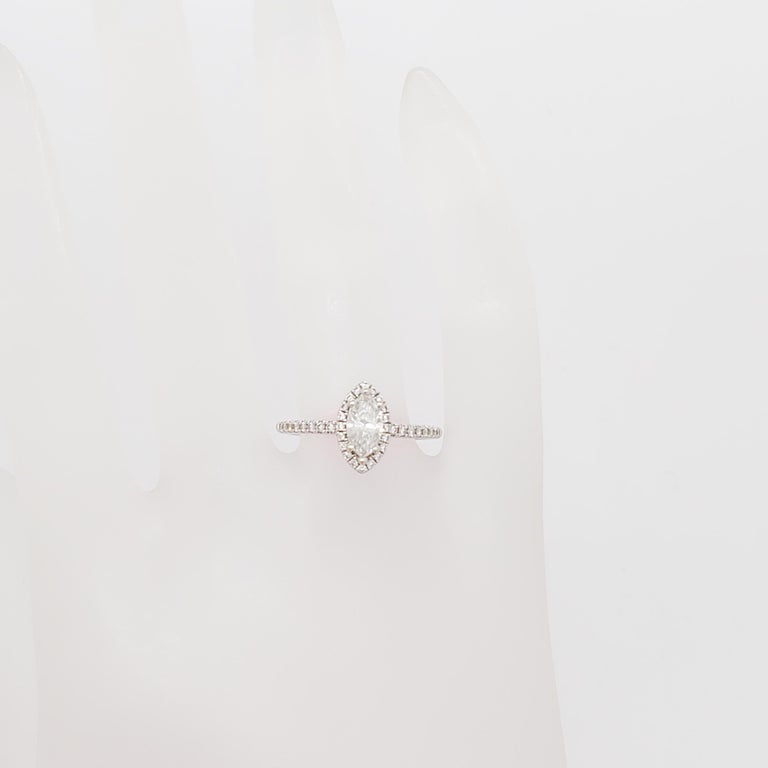 White Diamond Marquise and Round Ring in 14k White Gold For Sale at 1stDibs