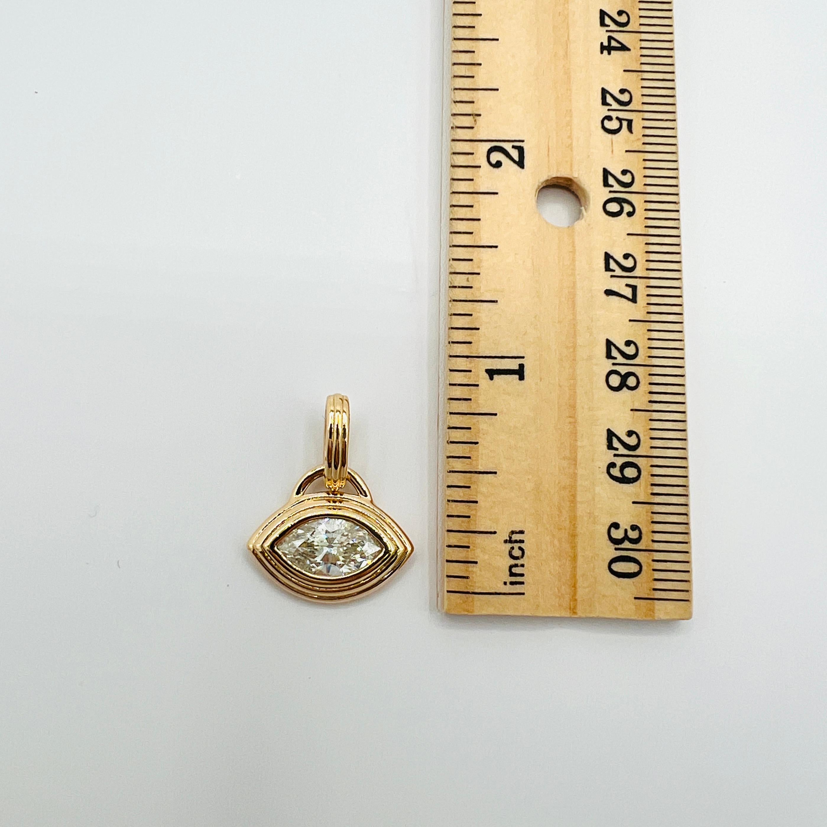 Colgante Marquesa de Diamante Blanco en Oro Amarillo de 18 K en venta 5