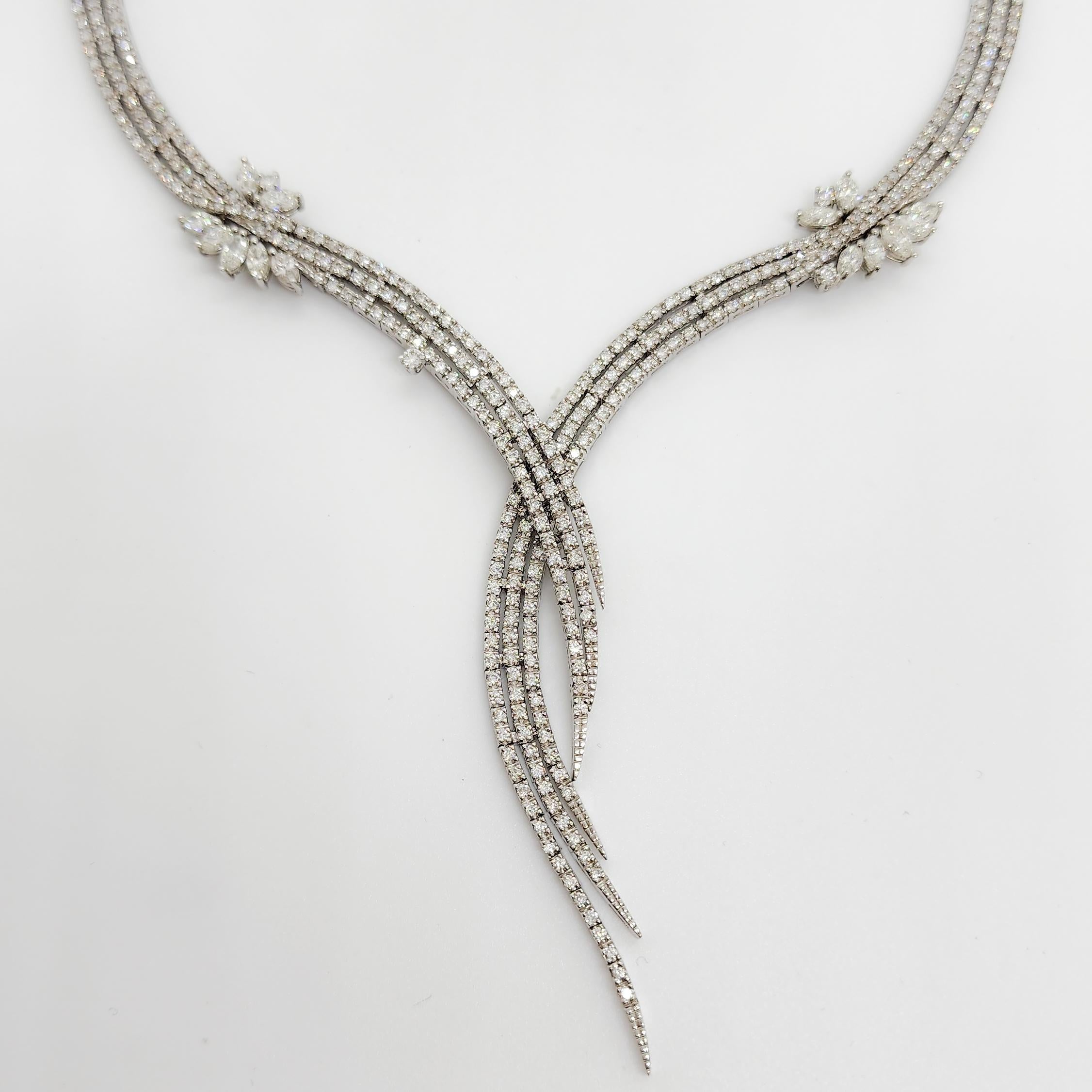 Wunderschöne 12,00 ct. weiße Diamanten in runder und marquiser Form.  Handgefertigt aus 14k Weißgold.  Diese Halskette ist ein echter Hingucker und perfekt für jeden Anlass!
