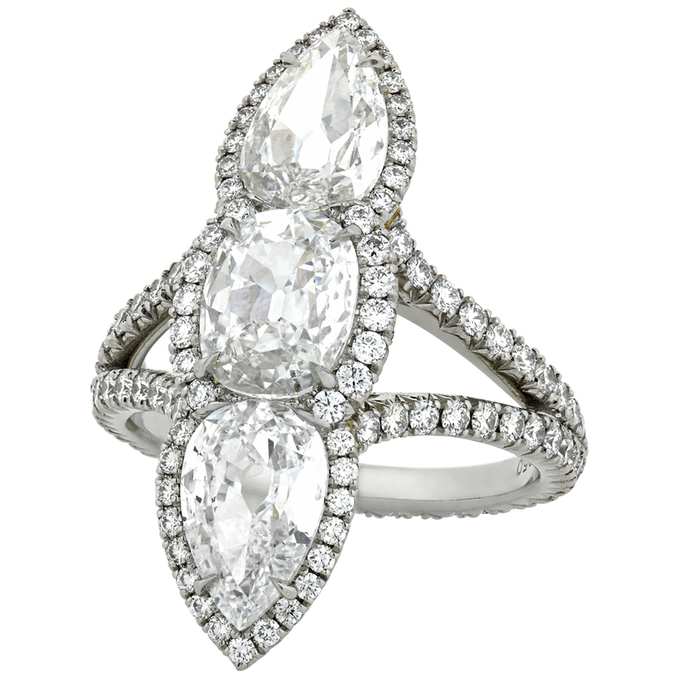 White Diamond North-South Ring, 3.04 Carat For Sale