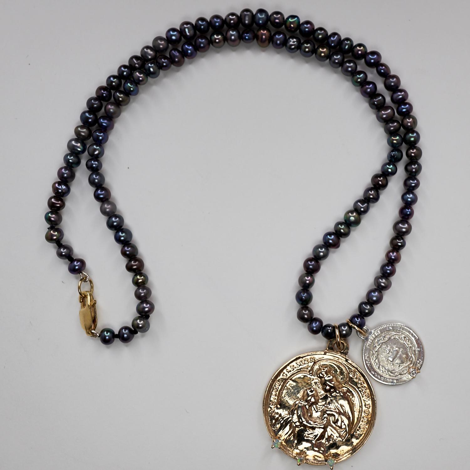 Choker-Halskette mit Medaillon-Anhänger, weißer Diamant, Opal, schwarze Perle, J Dauphin im Angebot 2