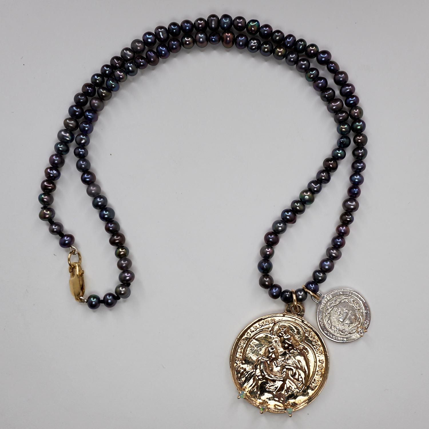 Choker-Halskette mit Medaillon-Anhänger, weißer Diamant, Opal, schwarze Perle, J Dauphin im Angebot 3