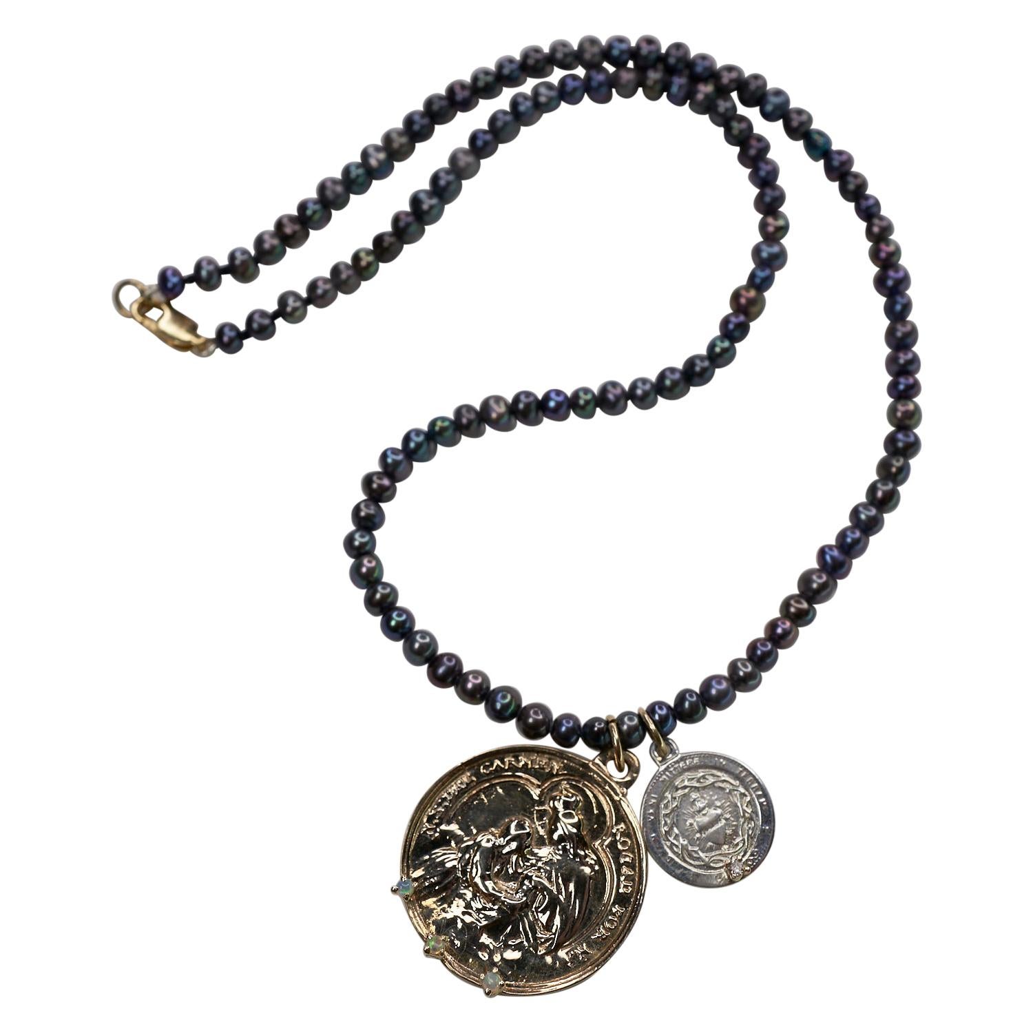Choker-Halskette mit Medaillon-Anhänger, weißer Diamant, Opal, schwarze Perle, J Dauphin im Angebot