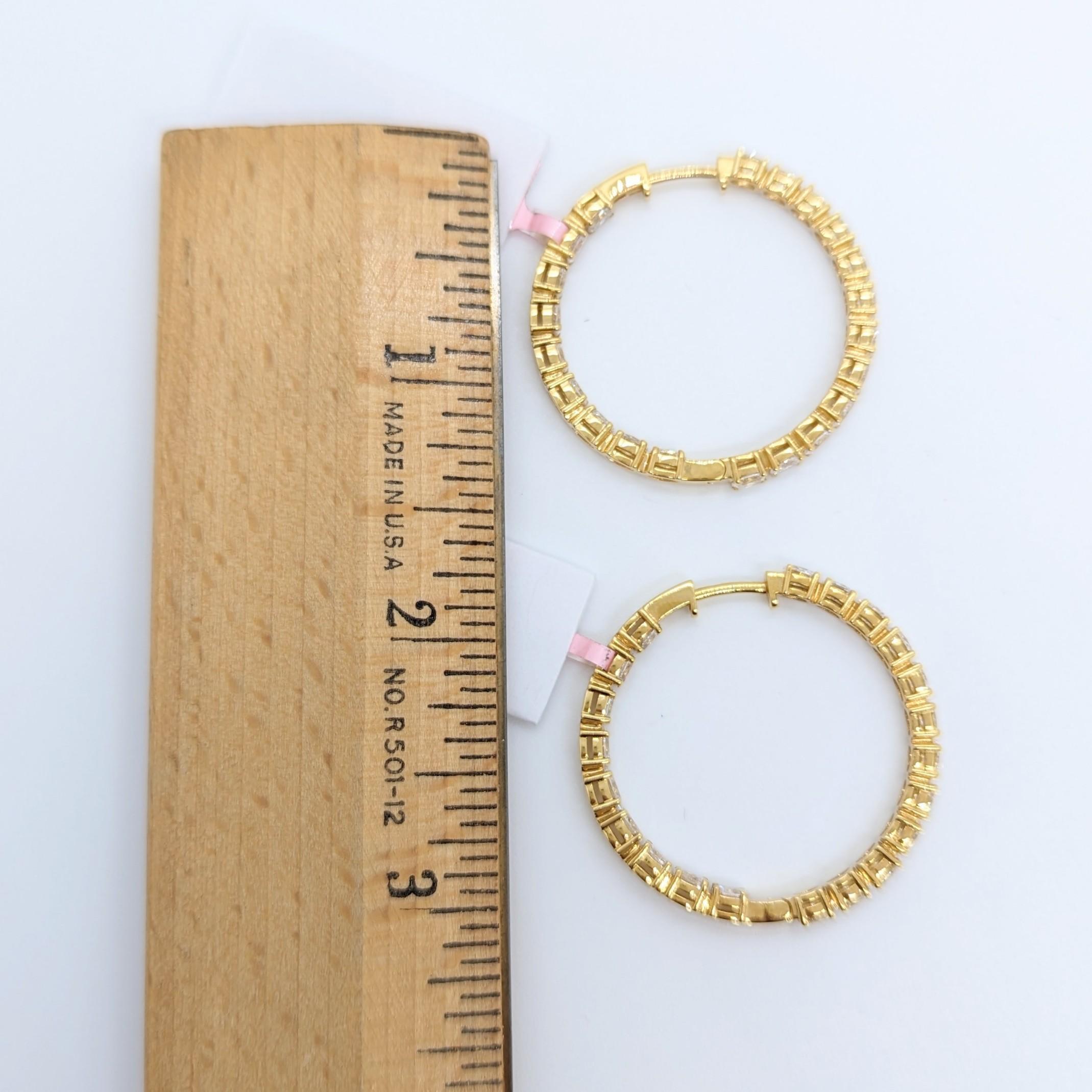 Women's or Men's White Diamond Oval Hoop Earrings in 18K Yellow Gold For Sale