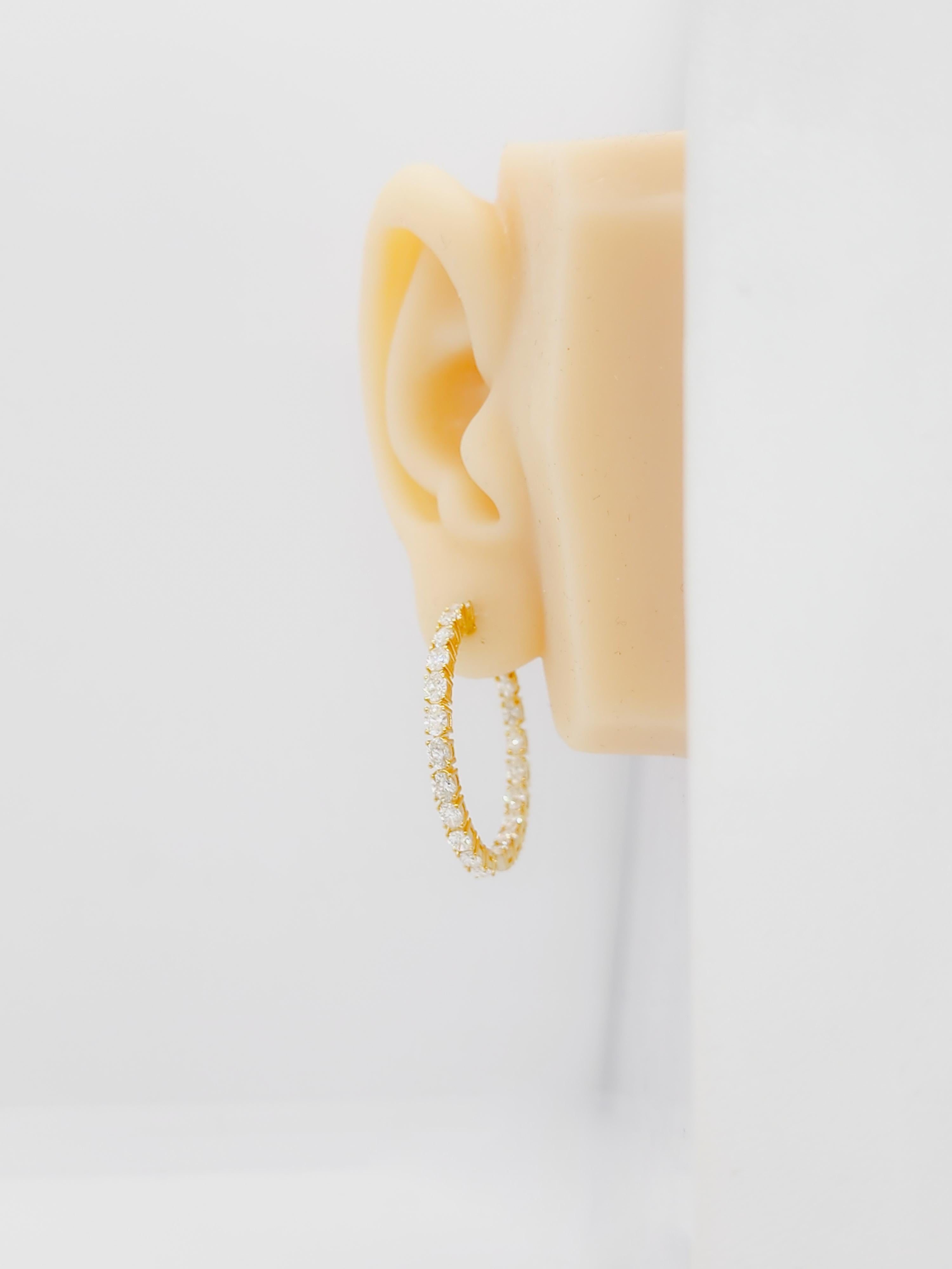 White Diamond Oval Hoop Earrings in 18k Yellow Gold For Sale 3