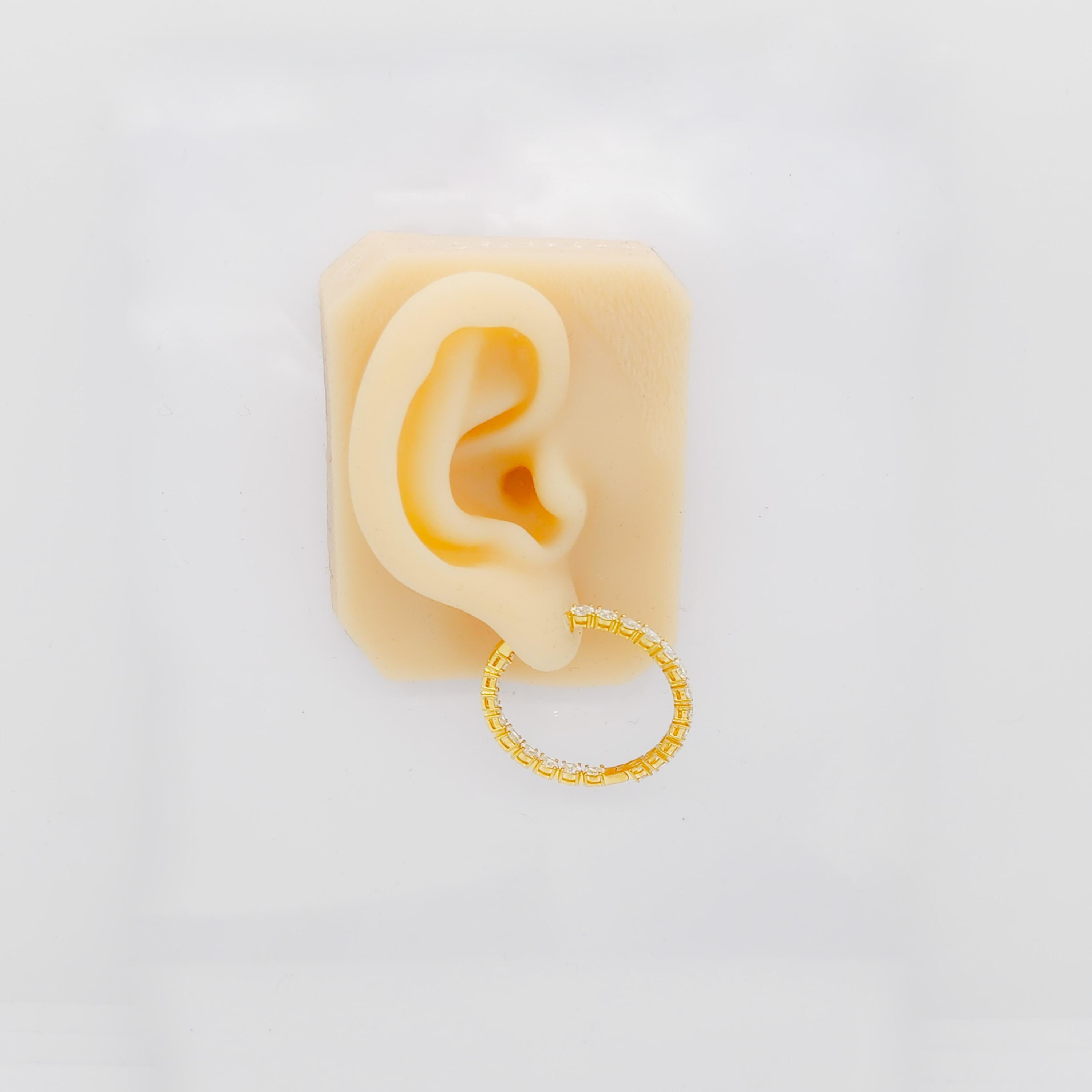 White Diamond Oval Hoop Earrings in 18k Yellow Gold For Sale 4