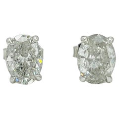 Weißer weißer Diamant Ovals 1,50 Karat jeder Martini-Ohrstecker in 18K