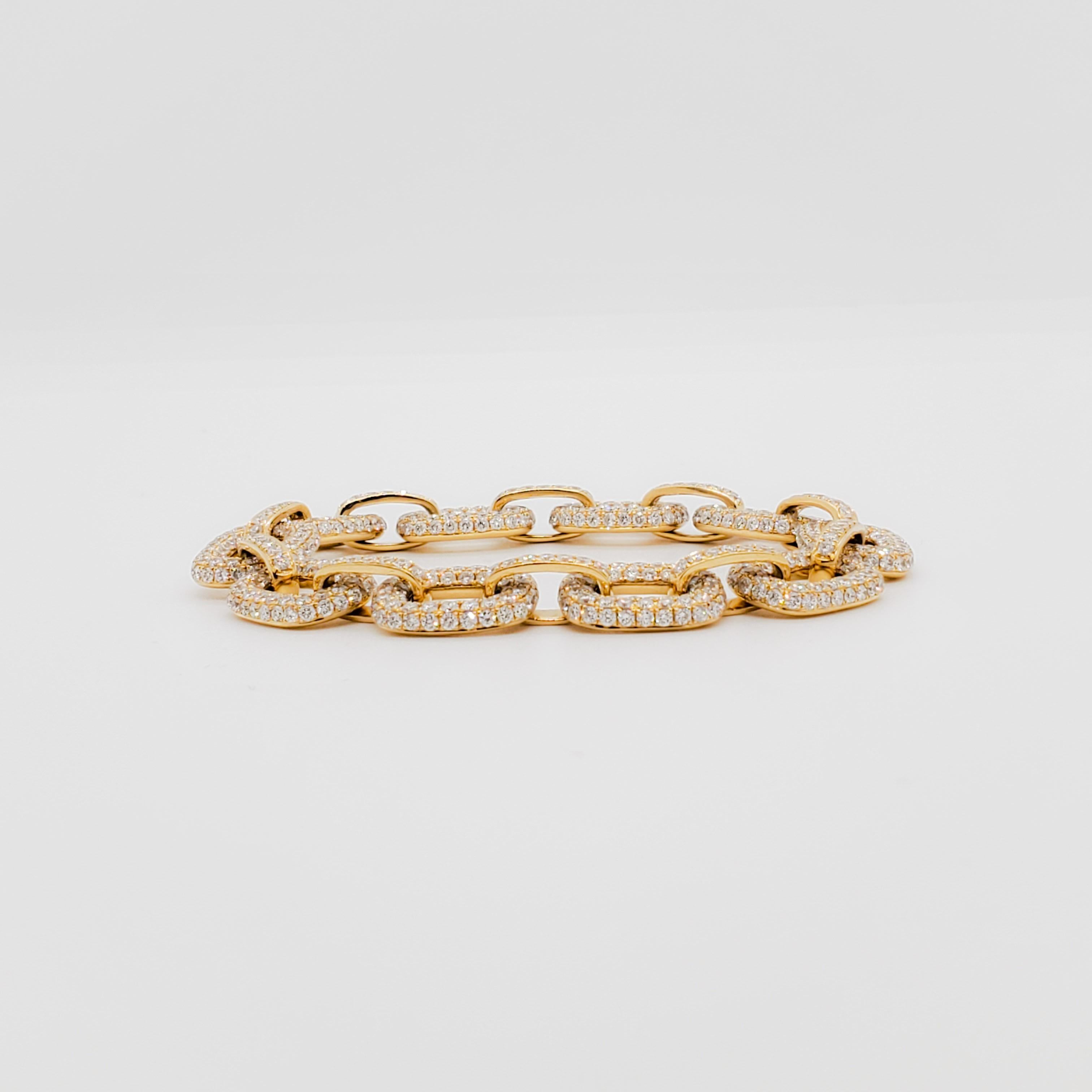 Women's or Men's White Diamond Pave Link Bracelet in 18k Yellow Gold