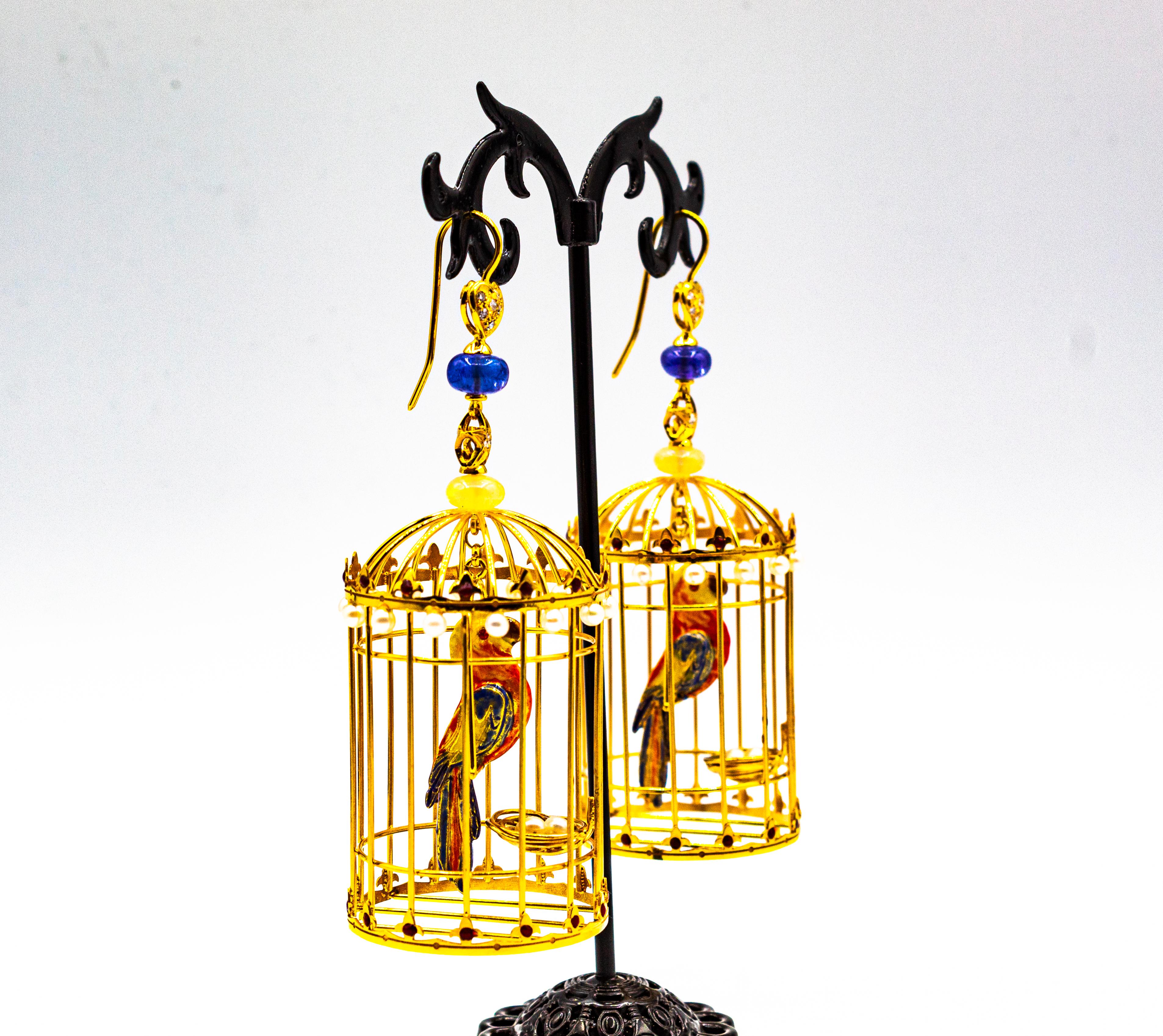 Ohrringe „Birdcage“ mit weißem Diamant, Perle, Tansanit, Opal und Emaille aus Gelbgold im Angebot 3
