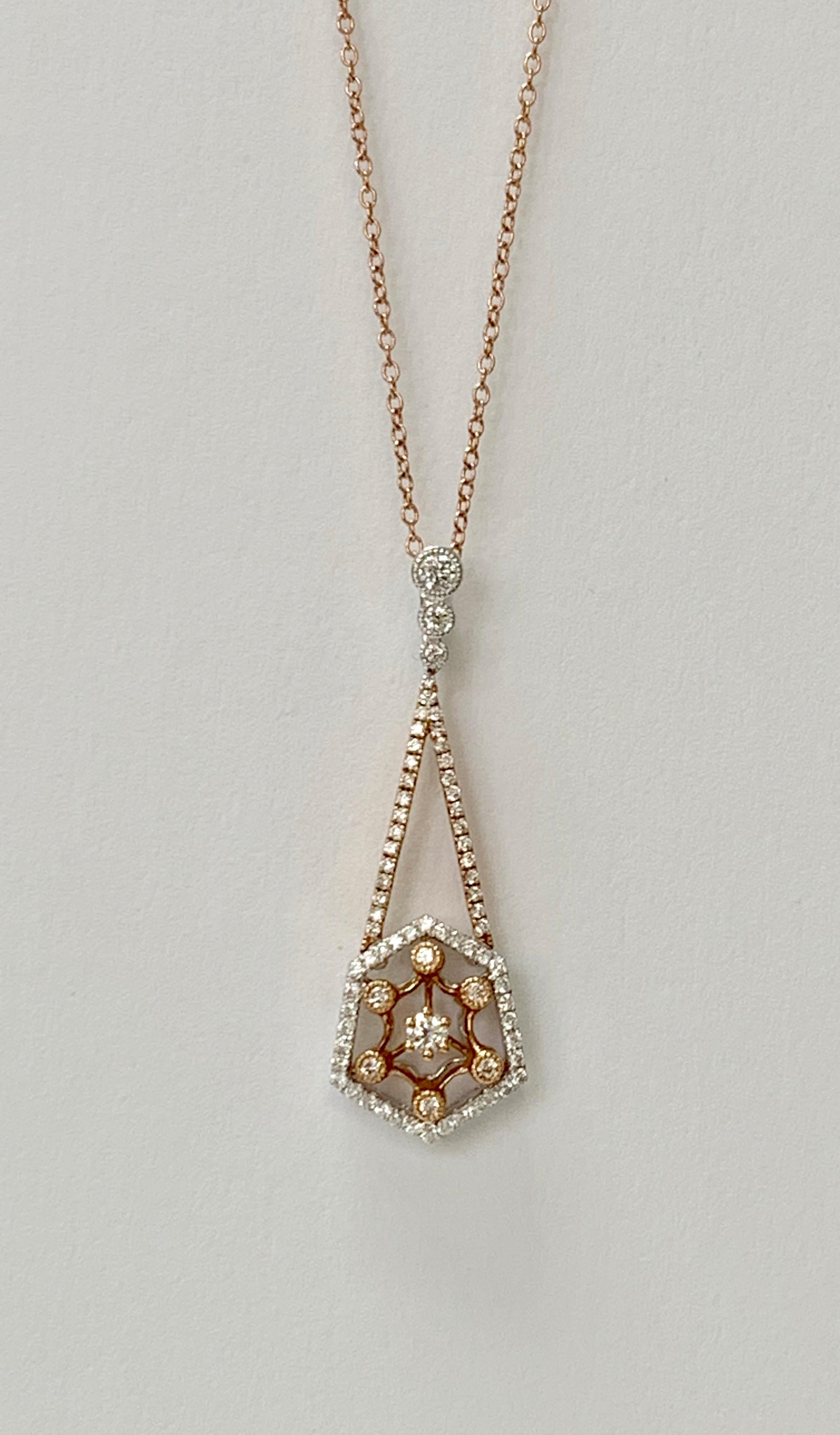 White Diamond Pendant Necklace in Rose Gold In New Condition For Sale In New York, NY