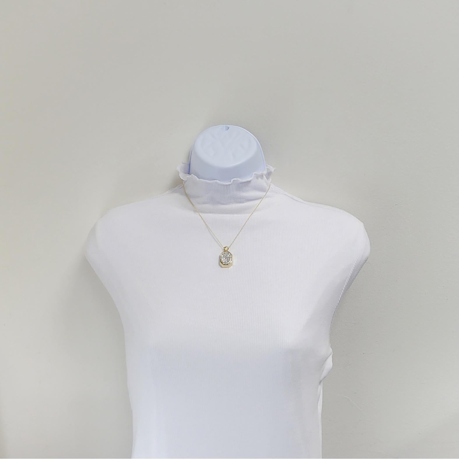 Round Cut White Diamond Pineapple Design Pendant Necklace in 14k