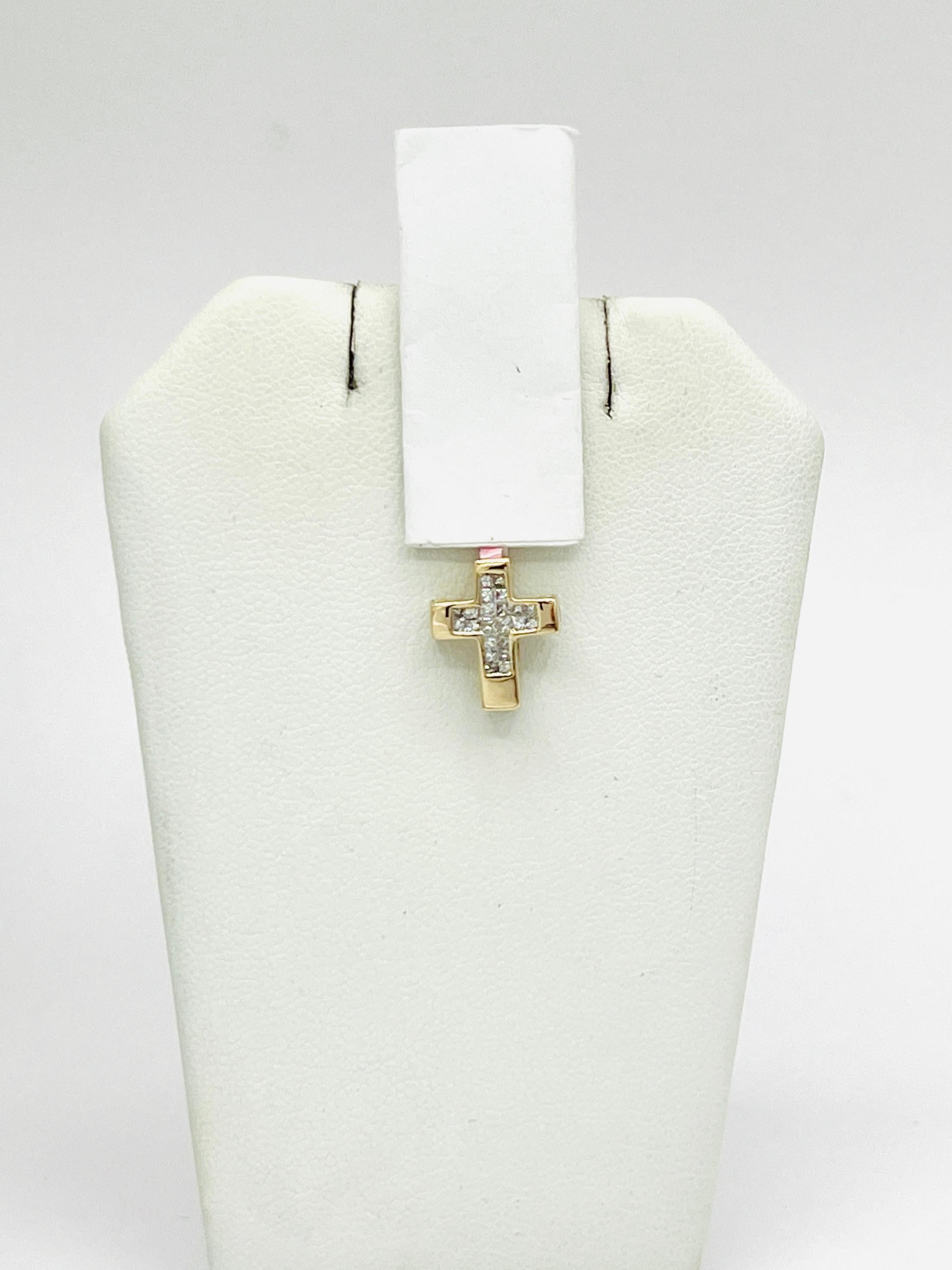 White Diamond Princess Cut Cross Pendant in 14K Yellow Gold For Sale 1