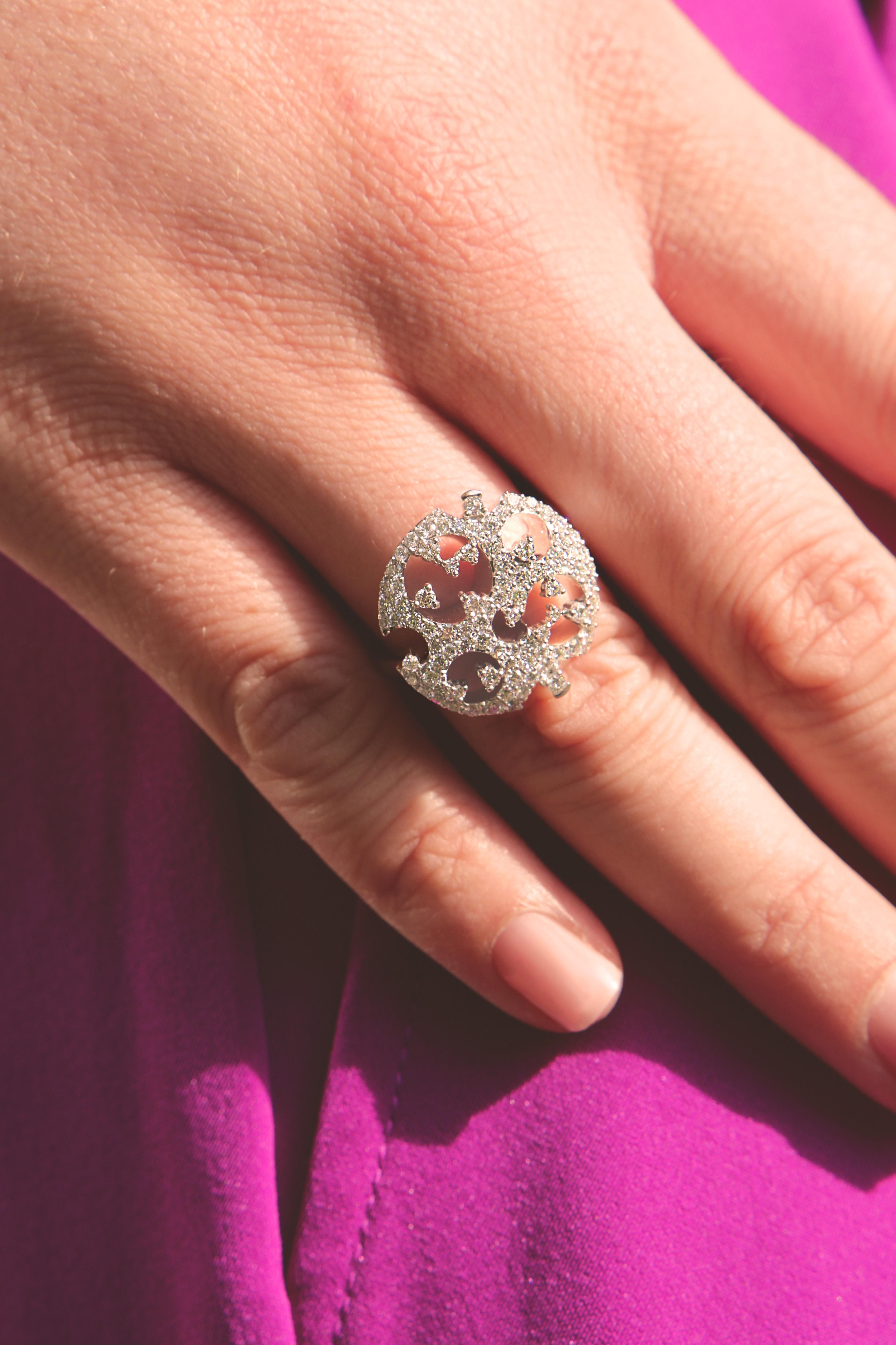 Weißer weißer Diamantring aus 18 Karat Weißgold von Bigli im Zustand „Neu“ im Angebot in Oudenaarde, BE