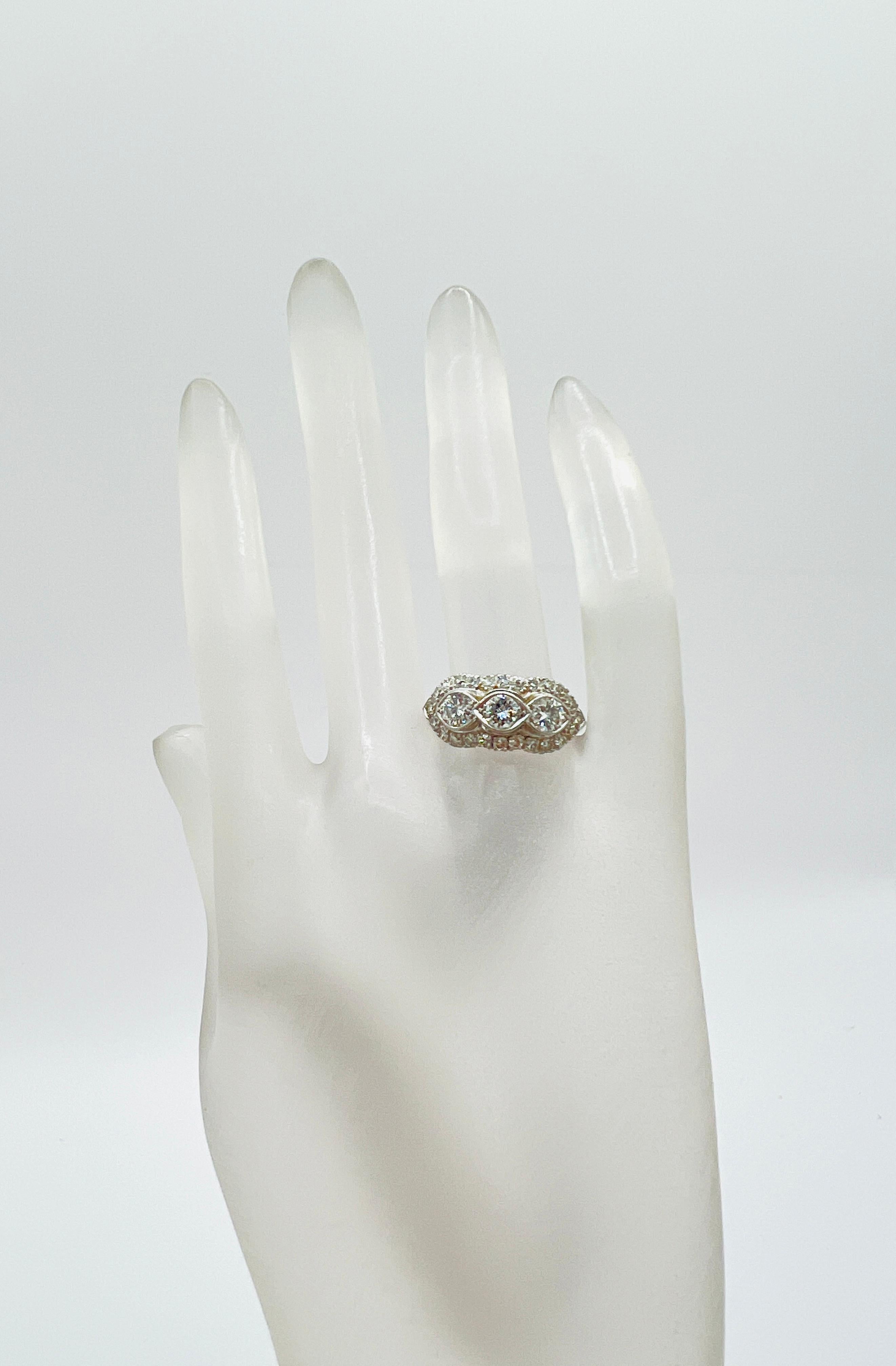 Round Cut White Diamond Ring in Platinum For Sale