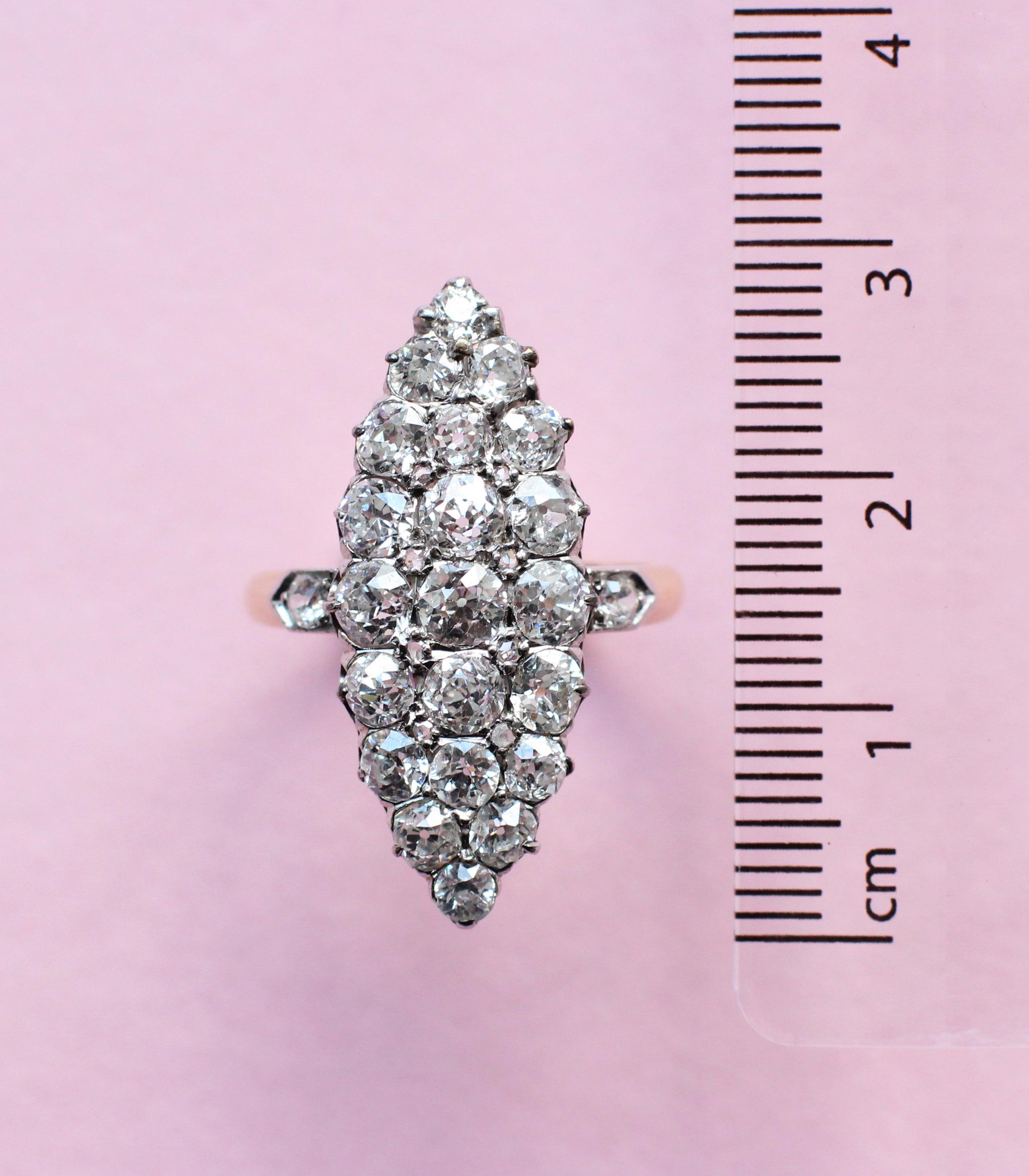 White Diamond Ring in Vintage Cluster Setting Set with Old Cut Diamonds In Excellent Condition For Sale In London, GB
