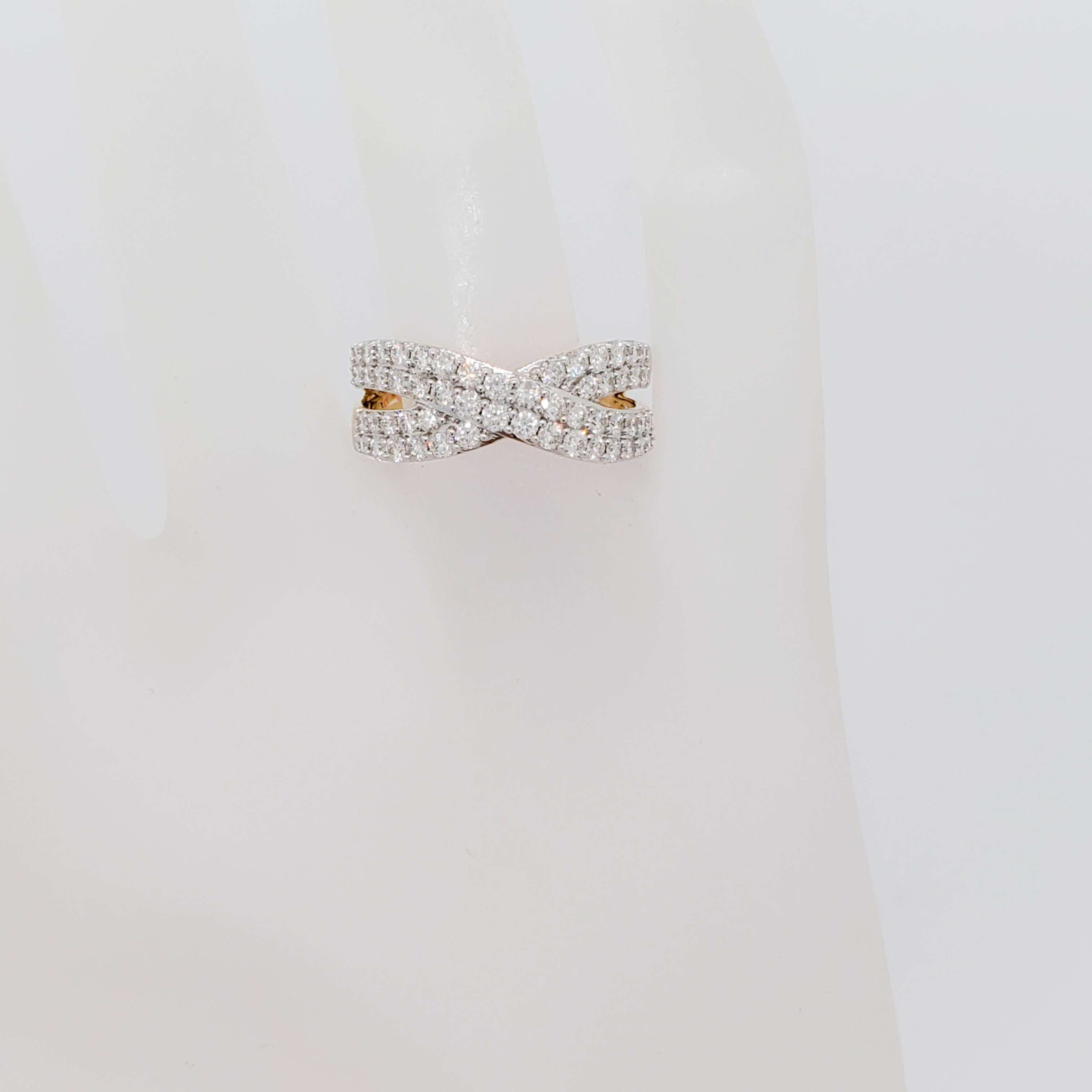 White Diamond Ring with a Criss Cross Pattern in 14k Yellow Gold In New Condition For Sale In Los Angeles, CA