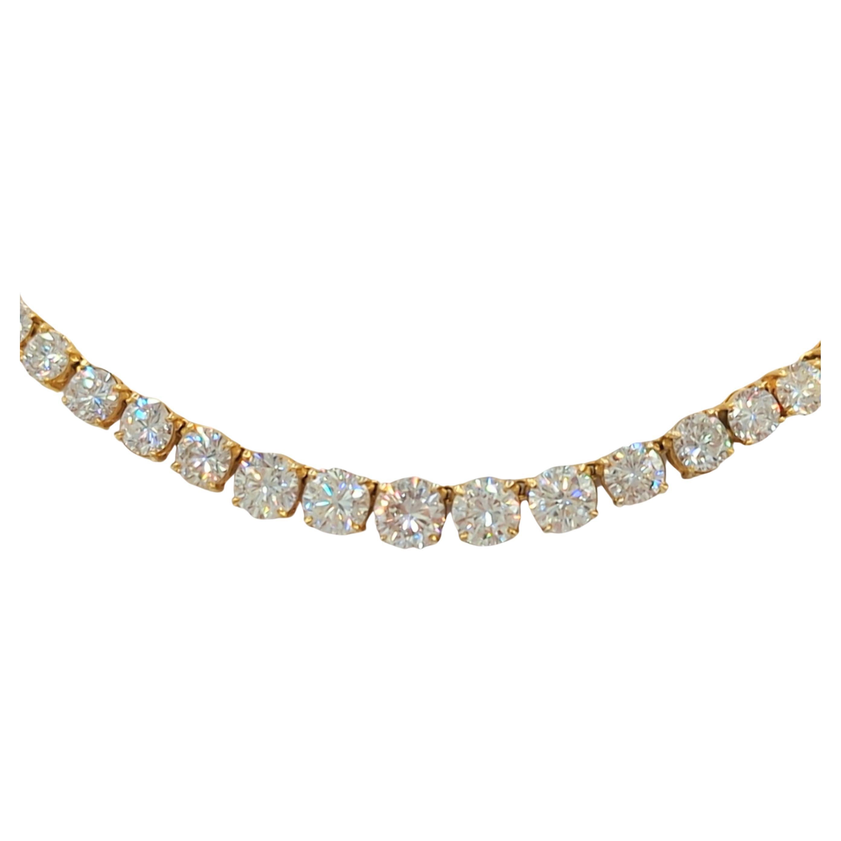 White Diamond Riviera Necklace in 18K Yellow Gold In New Condition In Los Angeles, CA