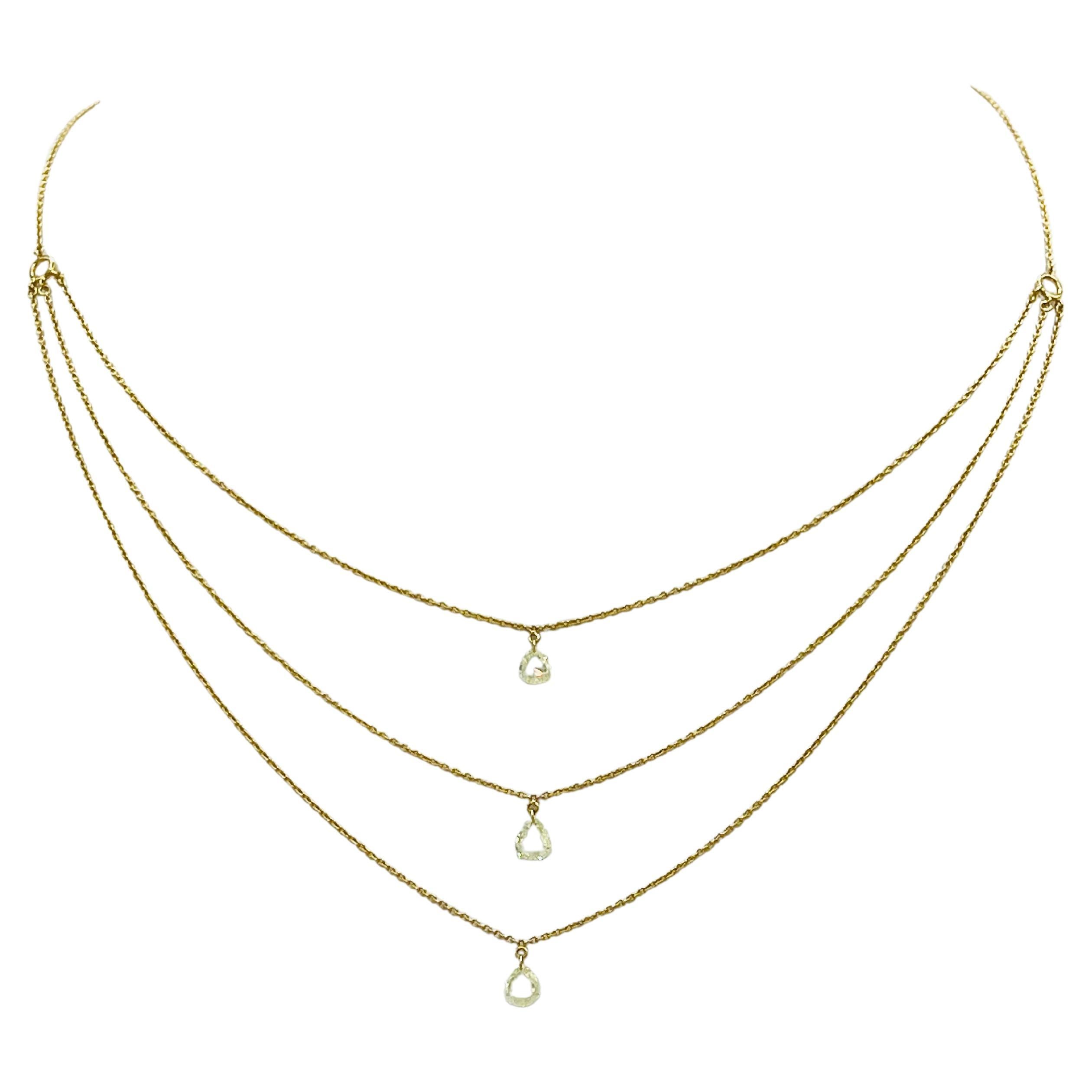 Collana a 3 strati in oro giallo 18 carati con diamante bianco taglio rosa e forma a pera