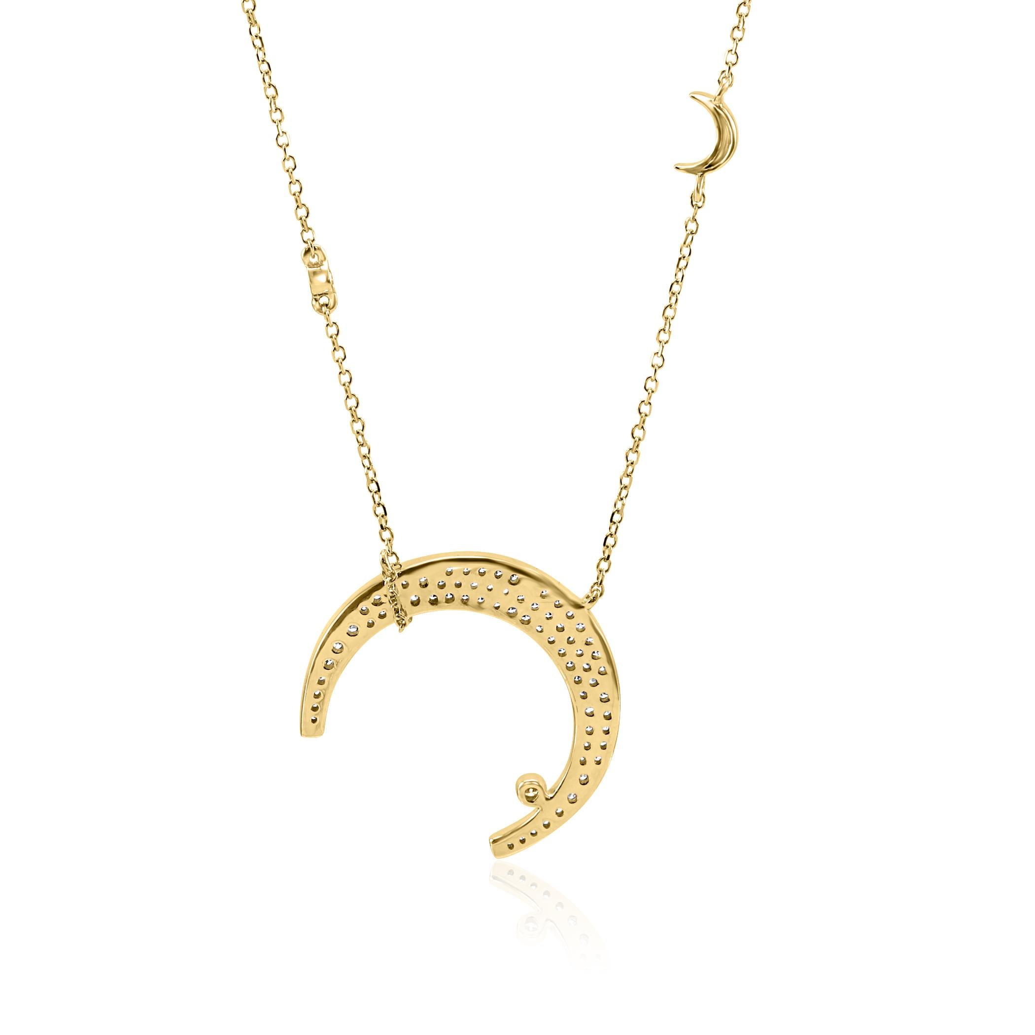 Collier pendentif à la mode en forme de croissant en or 14 carats avec diamants blancs ronds Neuf - En vente à New York, NY