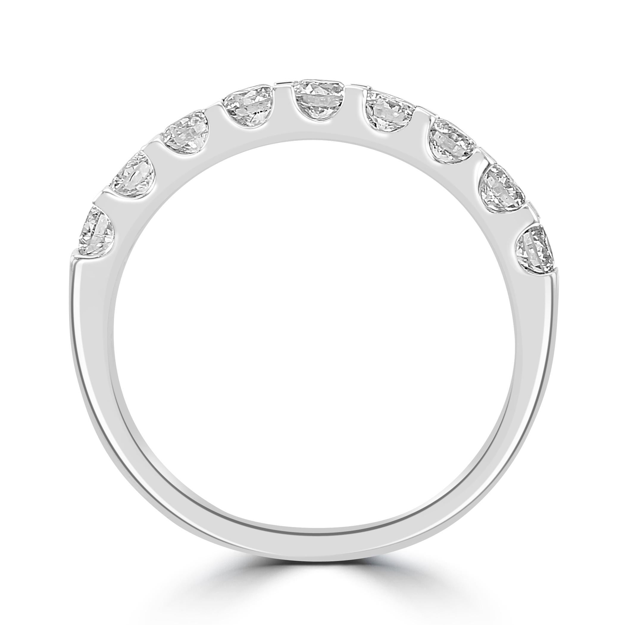 Round Cut White Diamond Round 18 Karat White Gold 9-Stone Engagement Band Fashion Ring For Sale