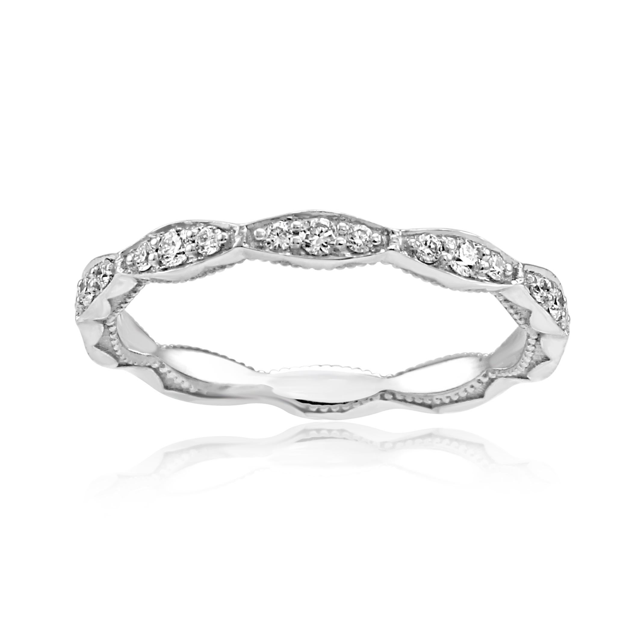 Stunning White G-H Color VS-SI Clarity Diamond Round 0.40 carat set in stunning 18K white Gold Engagement Fashion Band Ring with Filigree work.

Total Diamond Weight 0.40 Carat Approximateley