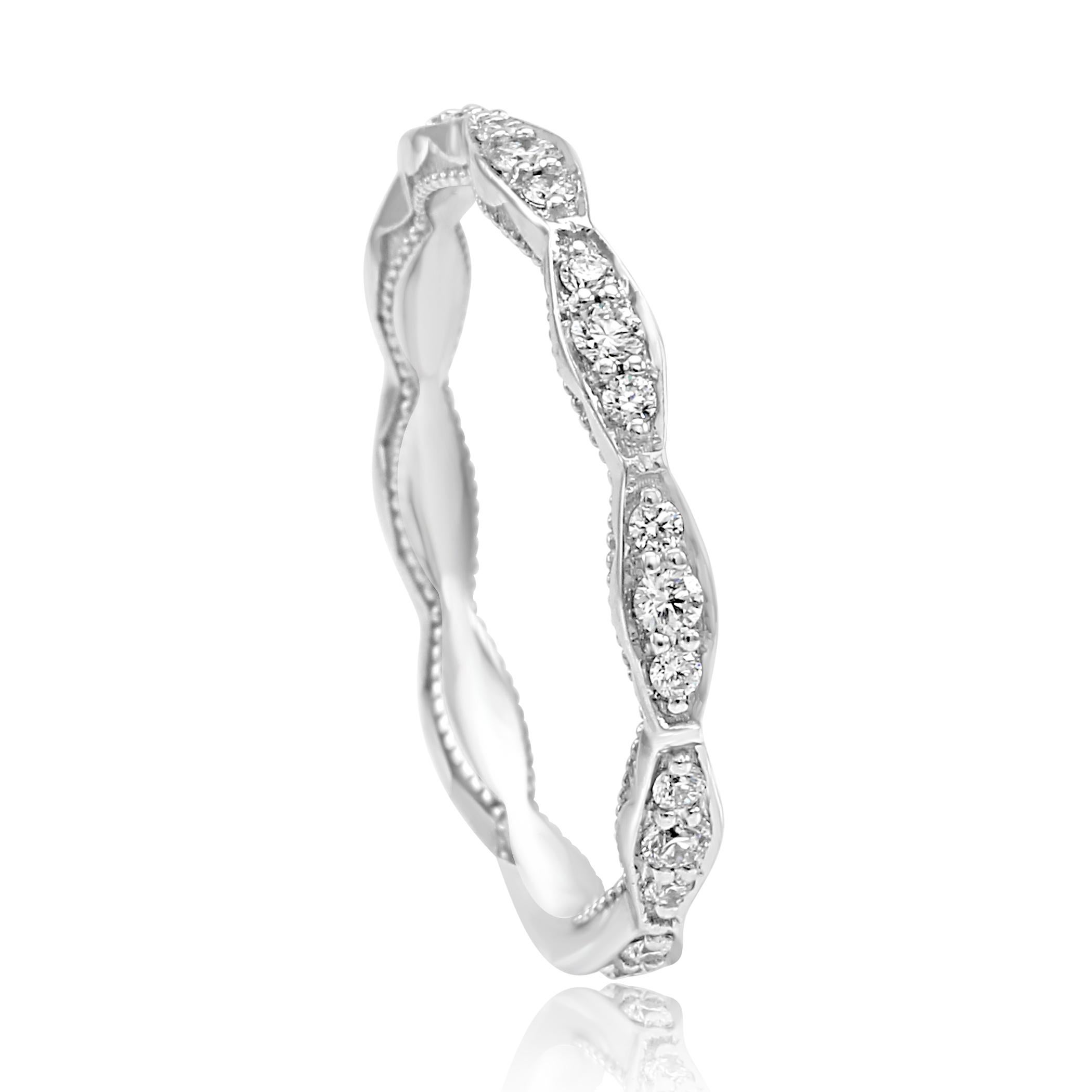 Contemporary White Diamond Round 18 Karat White Gold Engagement Fashion Eternity Band Ring