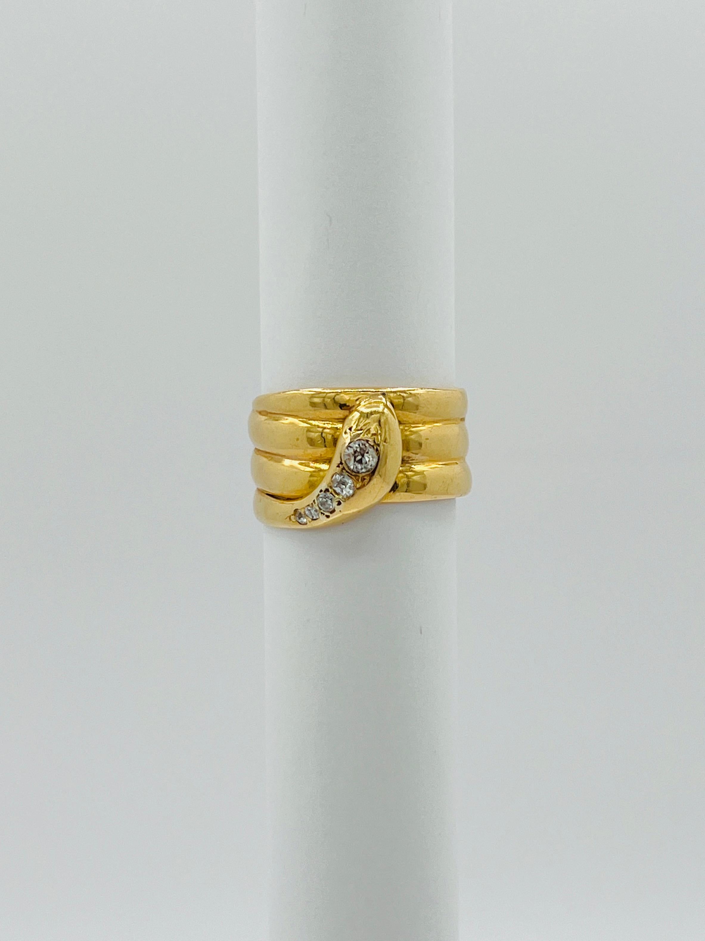 Anello a serpente con diamante bianco rotondo e 5 pietre in oro giallo 18 carati in vendita 2
