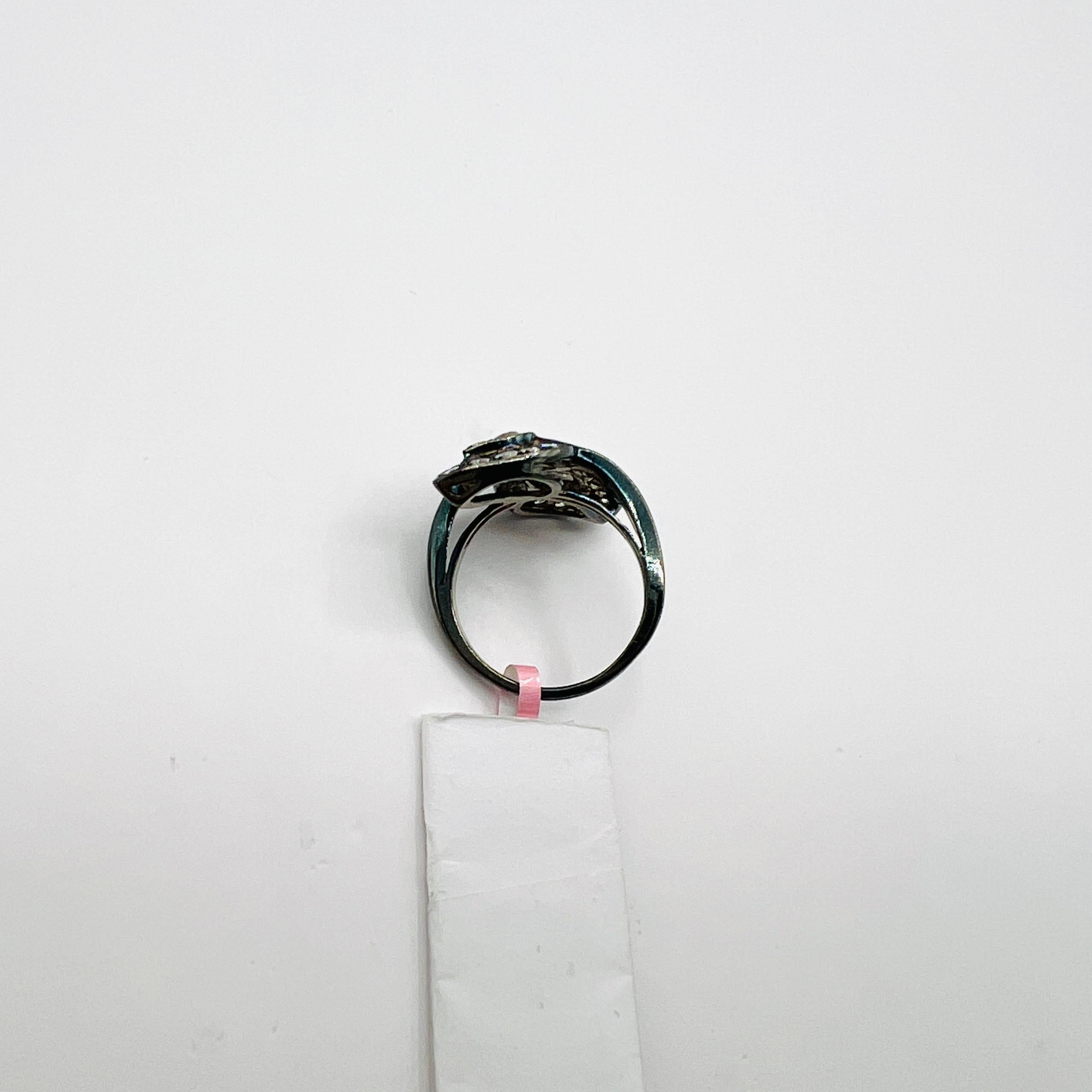 White Diamond Round and Baguette Leaf Design Ring in Black Rhodium & 14K Gold en vente 2