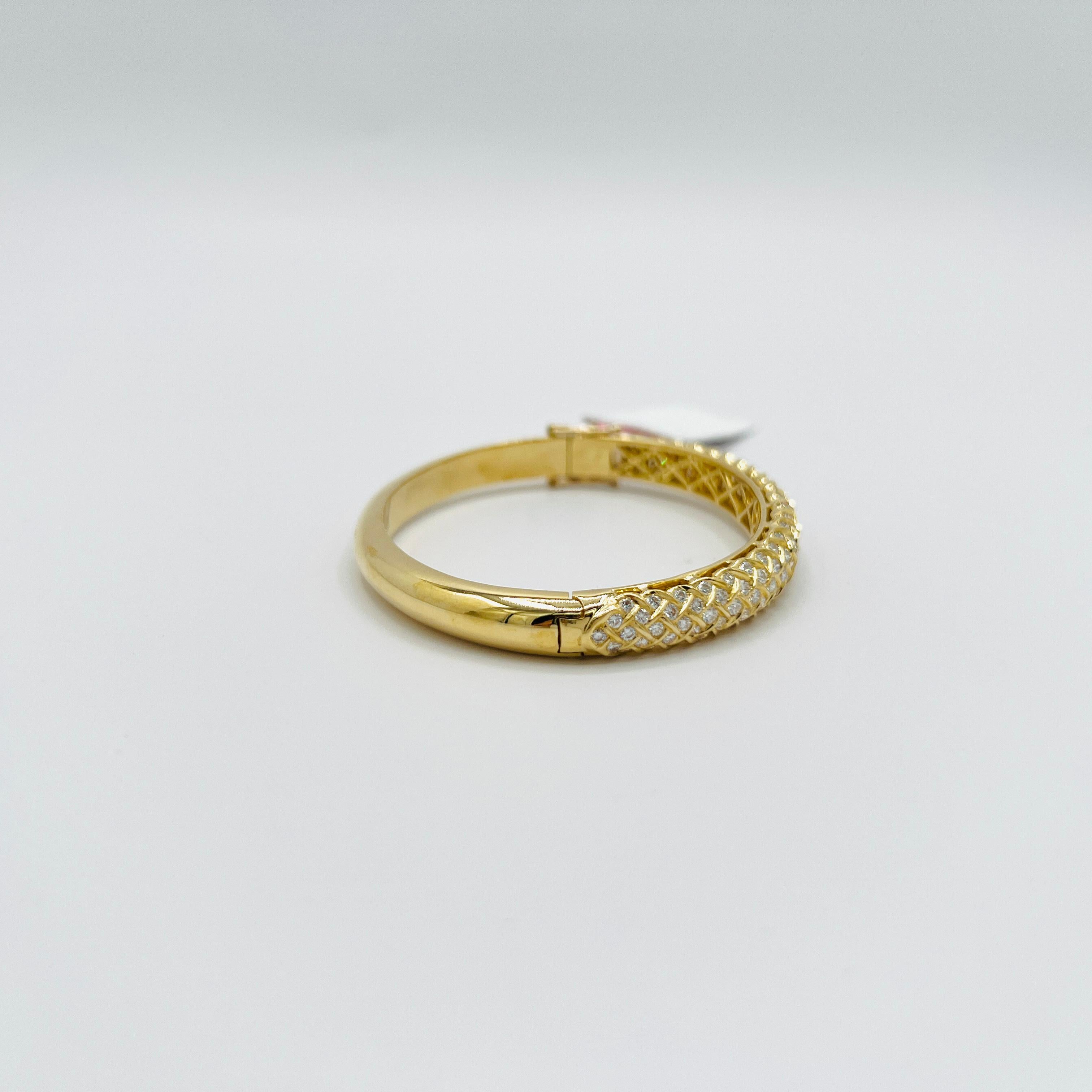 Taille ronde Bracelet en or jaune 18 carats avec diamant blanc rond en vente