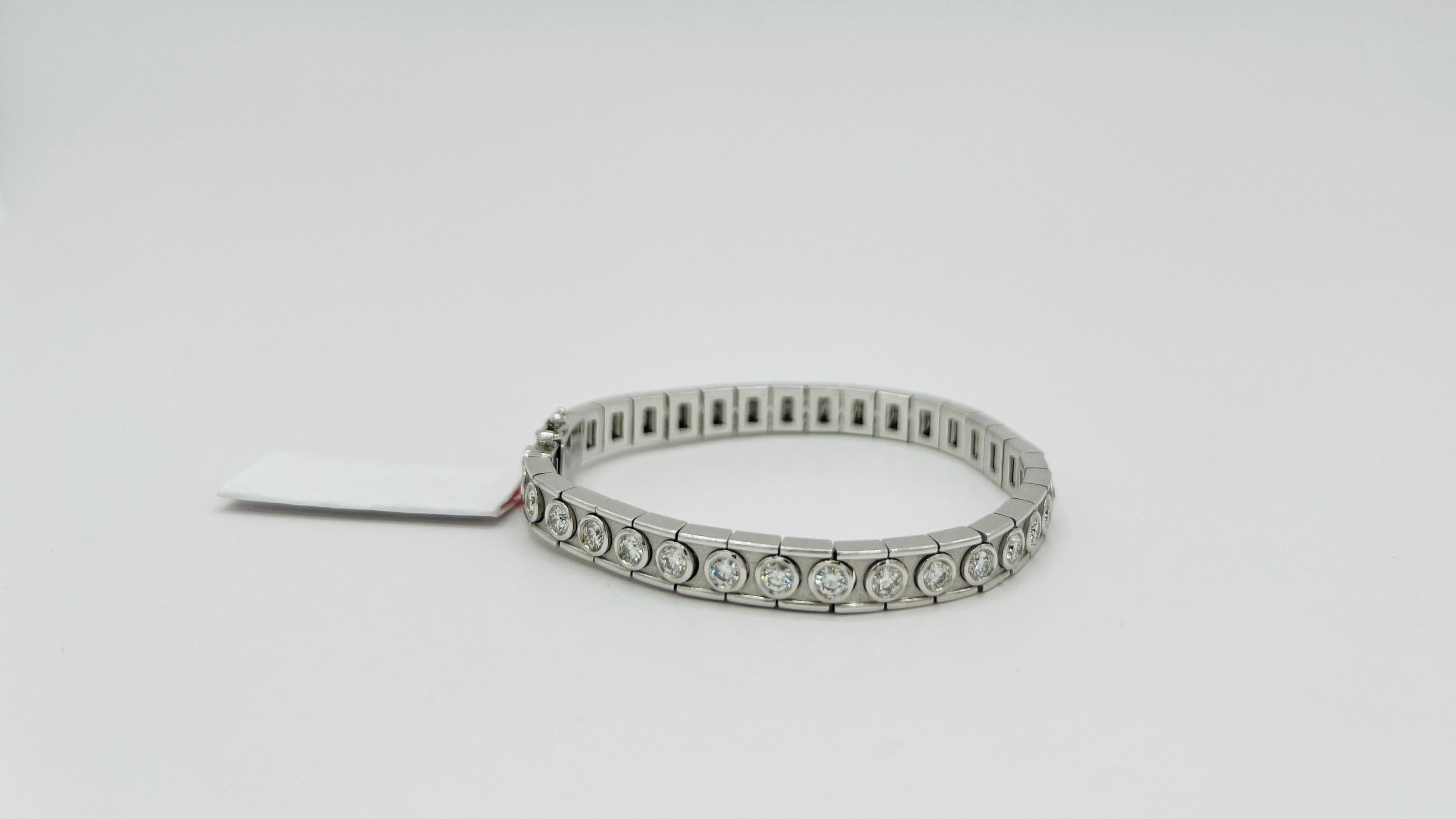 White Diamond Round Bracelet in 18K White Gold For Sale 6