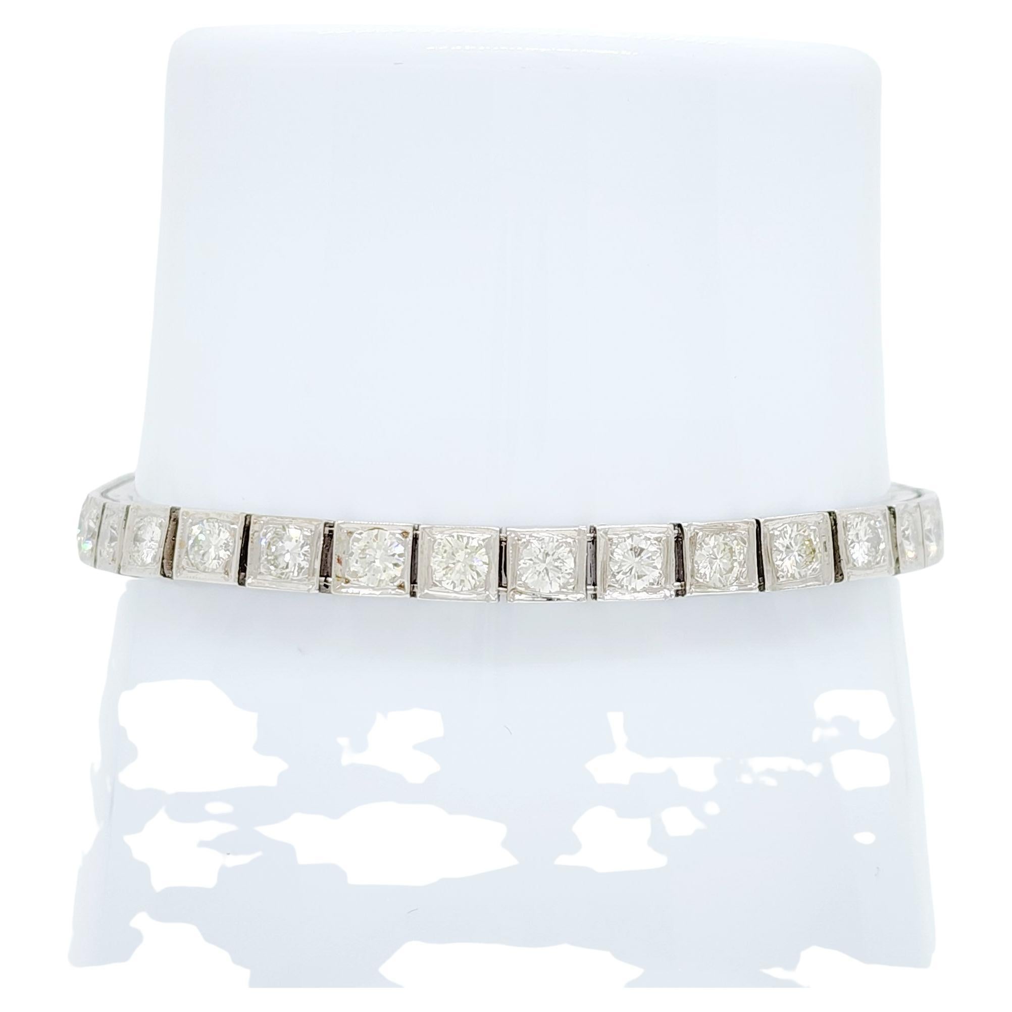 18k White Gold Bangle Bracelet 18k White Gold Bangle Bracelet