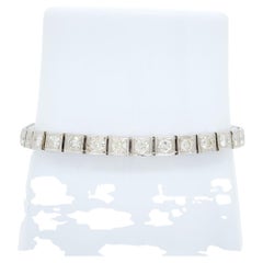 White Diamond Round Bracelet in 18k White Gold