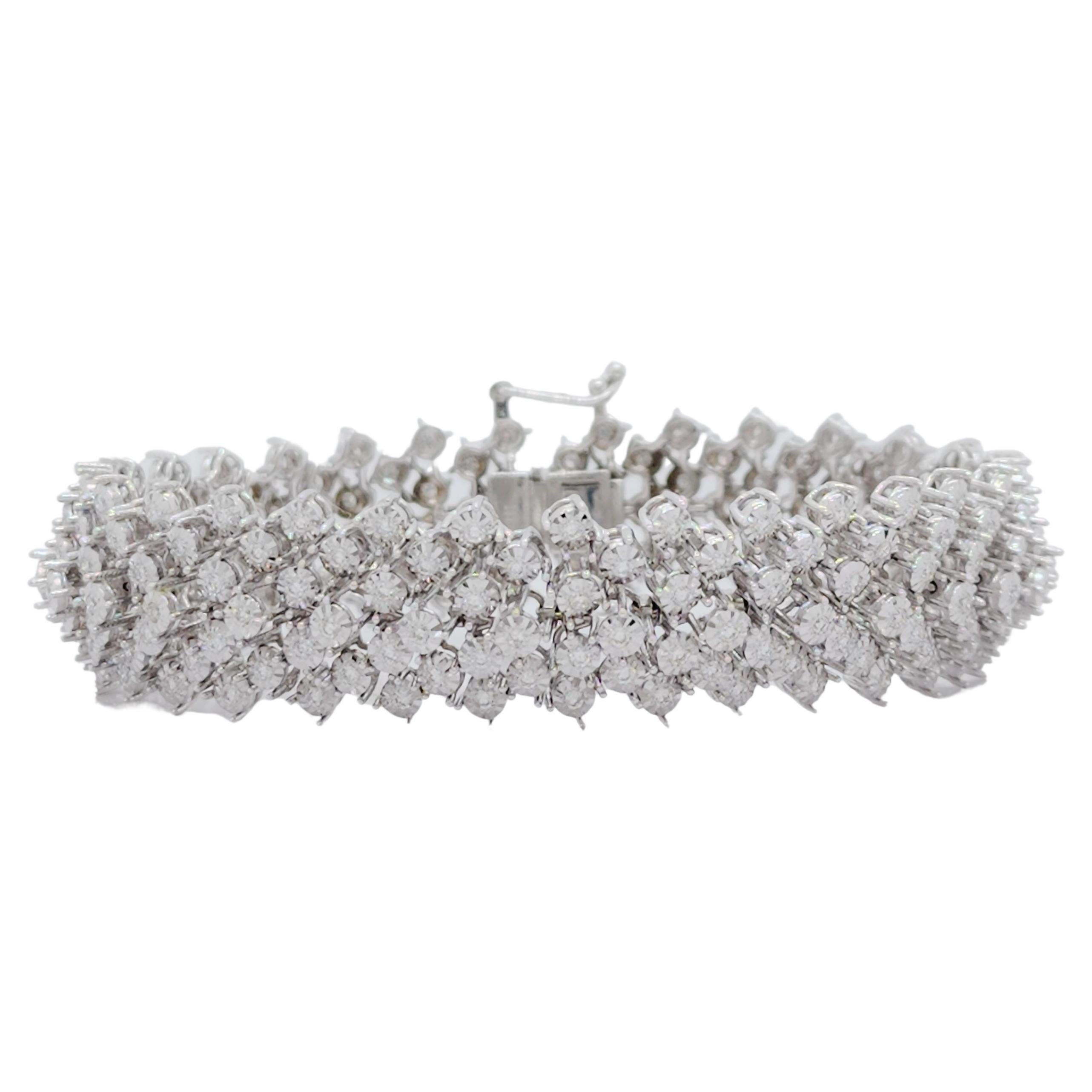 White Diamond Round Bracelet in 18k White Gold For Sale