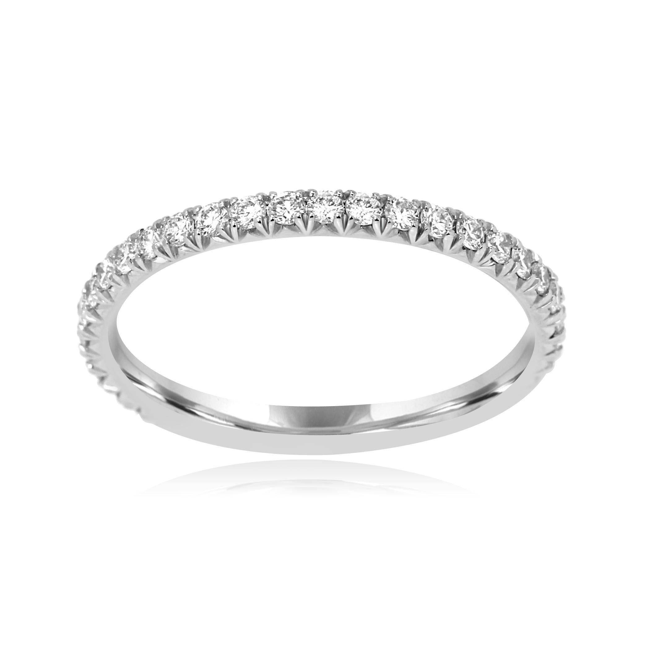 Classic 28 White Diamond G-H Color SI clarity Round 0.41 Carat single row diamonds set in 18K White Gold  bridal fashion wedding Band Stackable everyday band ring.


Total Weight 0.41 Carat

Style can be customized or custom made as per your