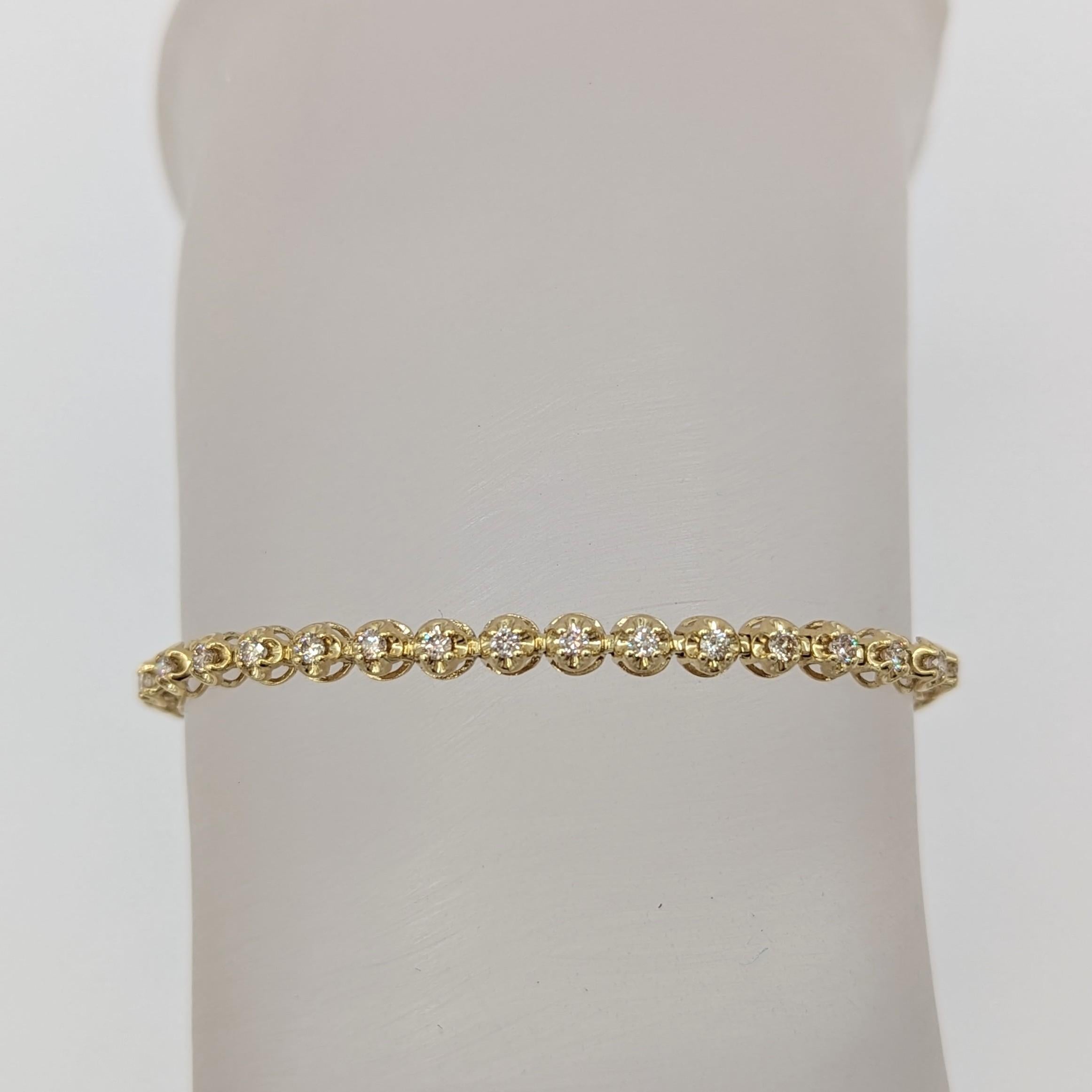 Taille ronde Bracelet à maillons ronds en or jaune 14K avec diamants blancs en vente