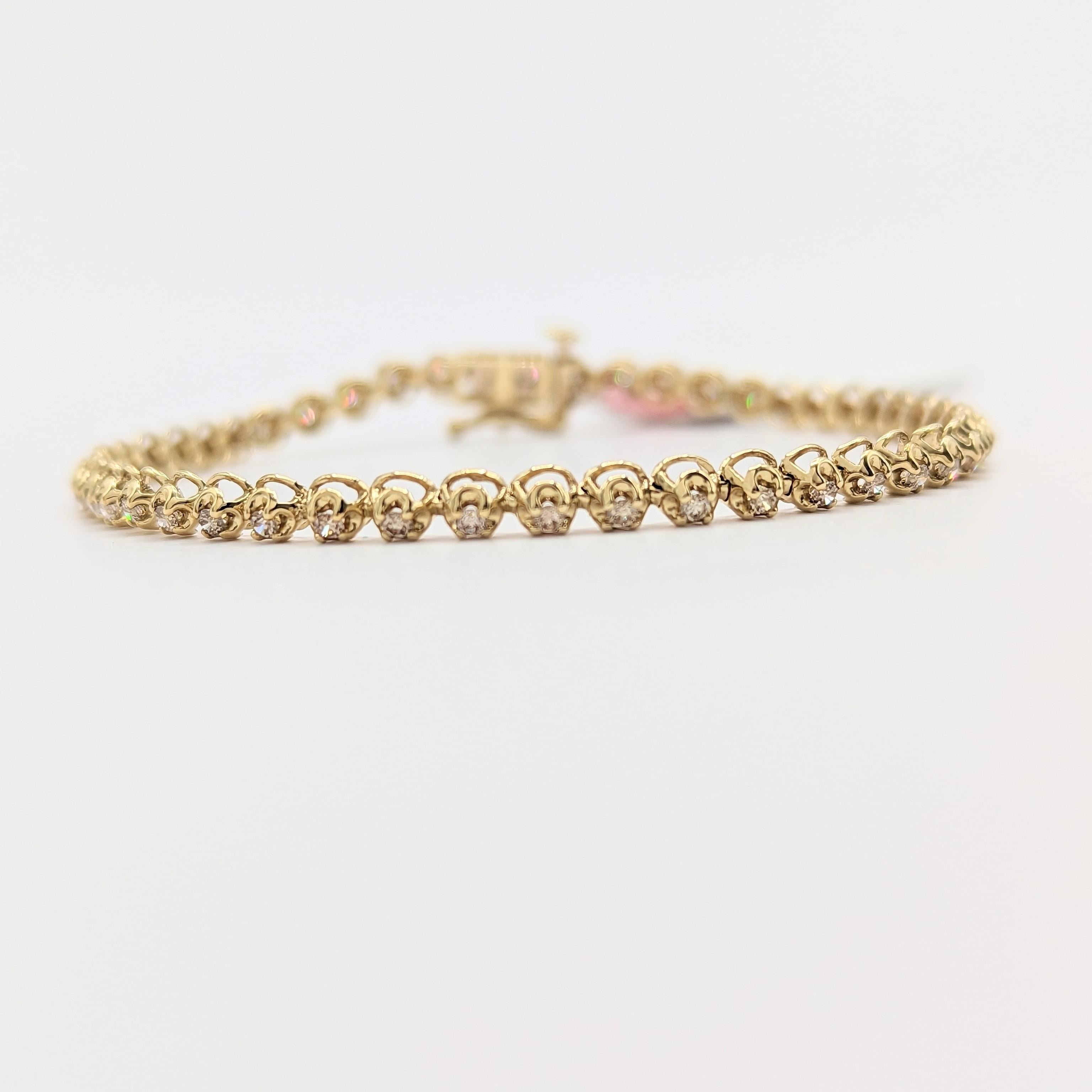 White Diamond Round Link Bracelet in 14K Yellow Gold For Sale 1
