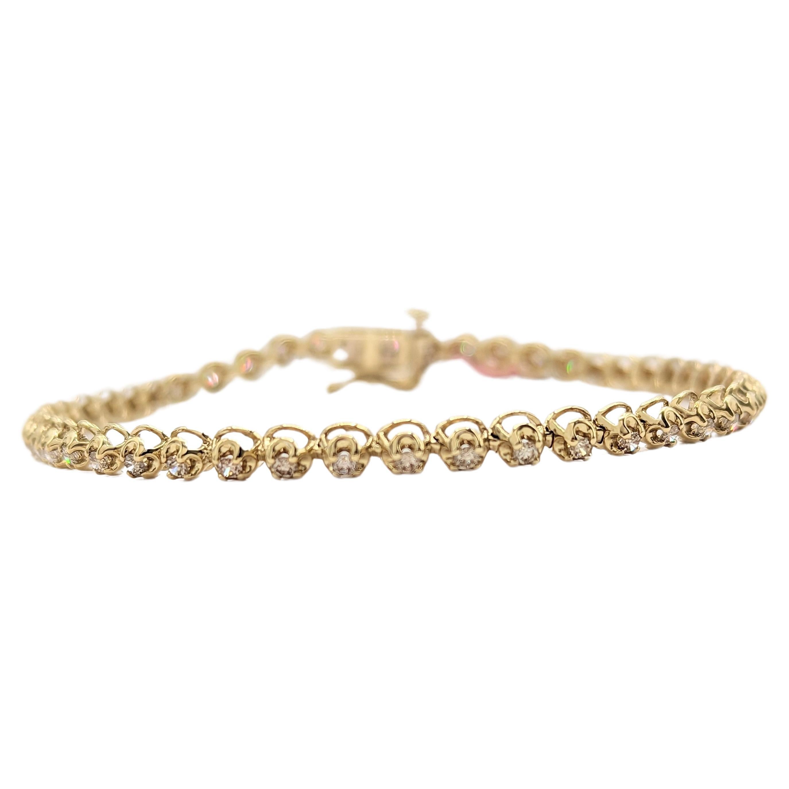 White Diamond Round Link Bracelet in 14K Yellow Gold For Sale