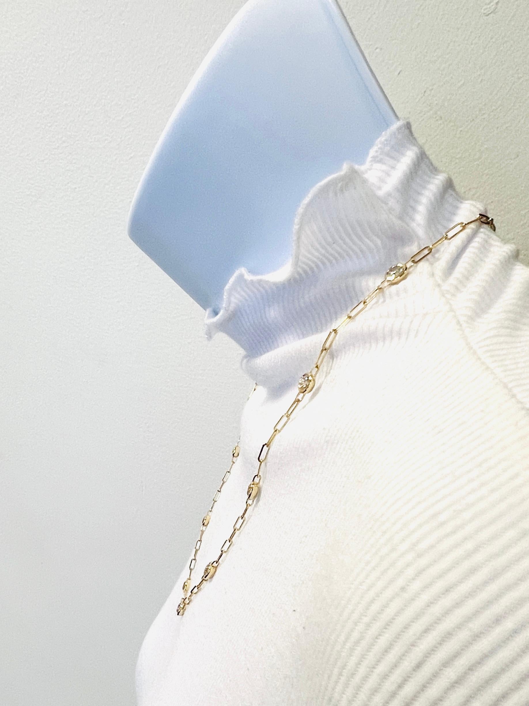 Taille ronde Collier trombone à diamants blancs ronds  en or jaune 14 carats en vente
