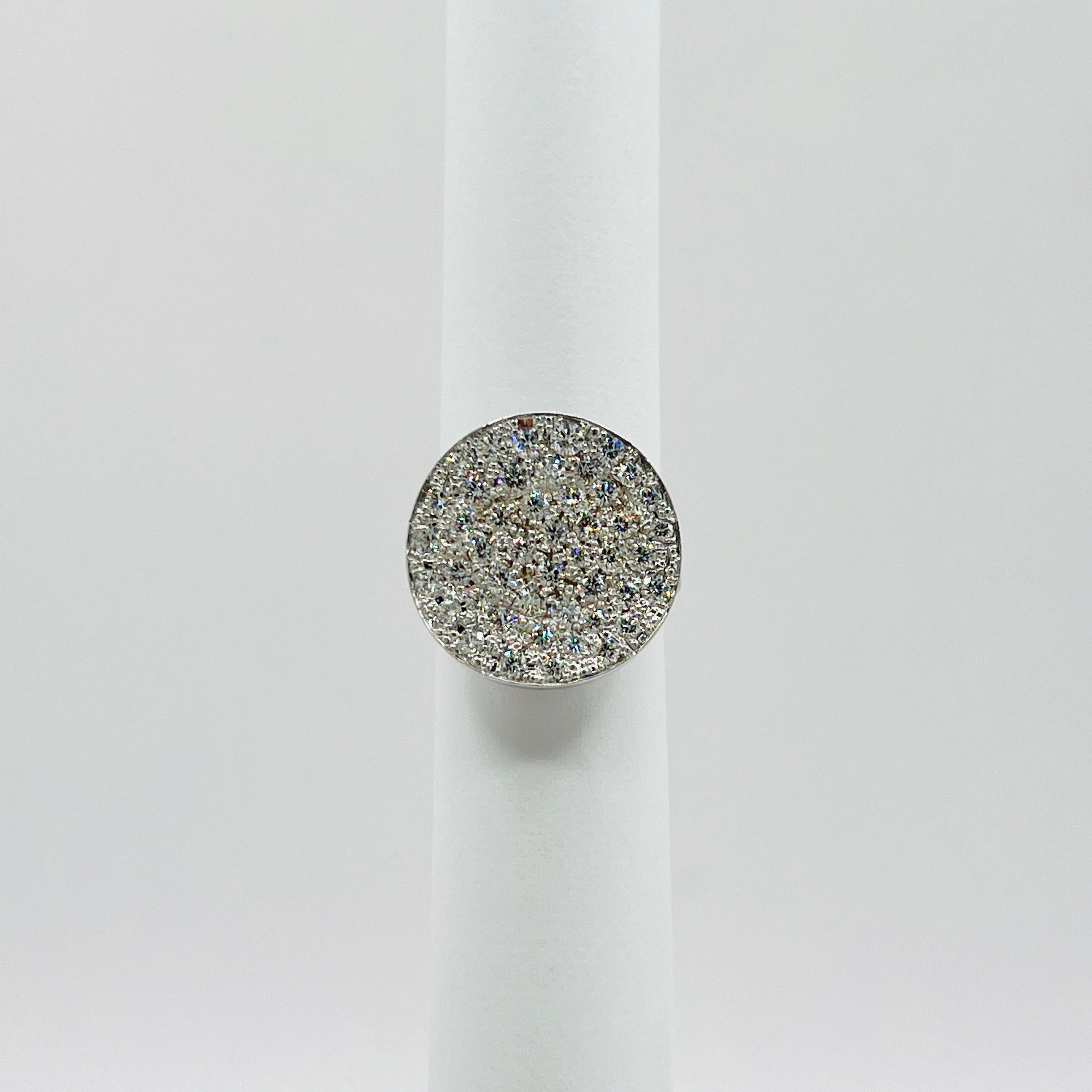 Anello in platino con diamante bianco rotondo In condizioni Nuovo in vendita a Los Angeles, CA