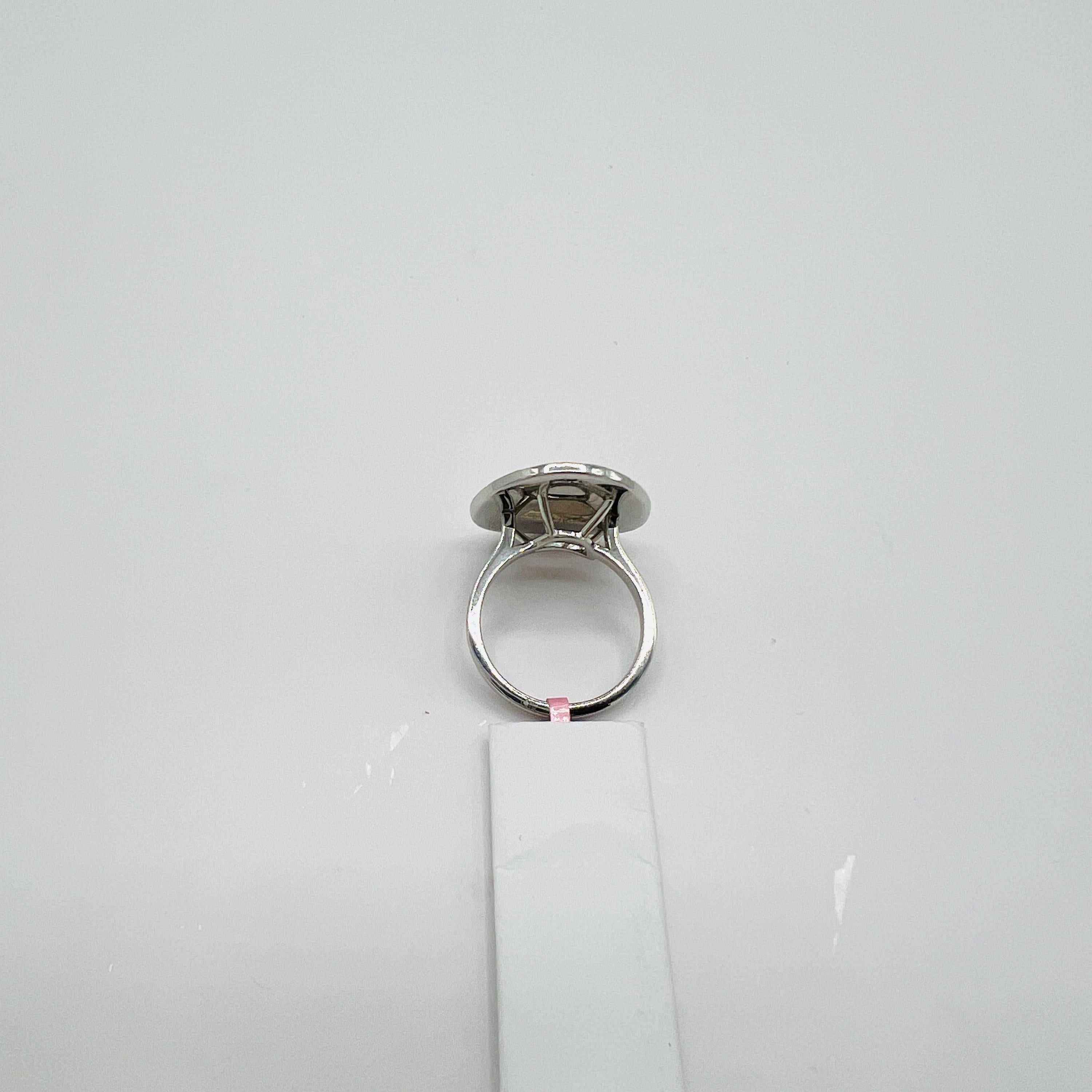 Anello in platino con diamante bianco rotondo in vendita 2