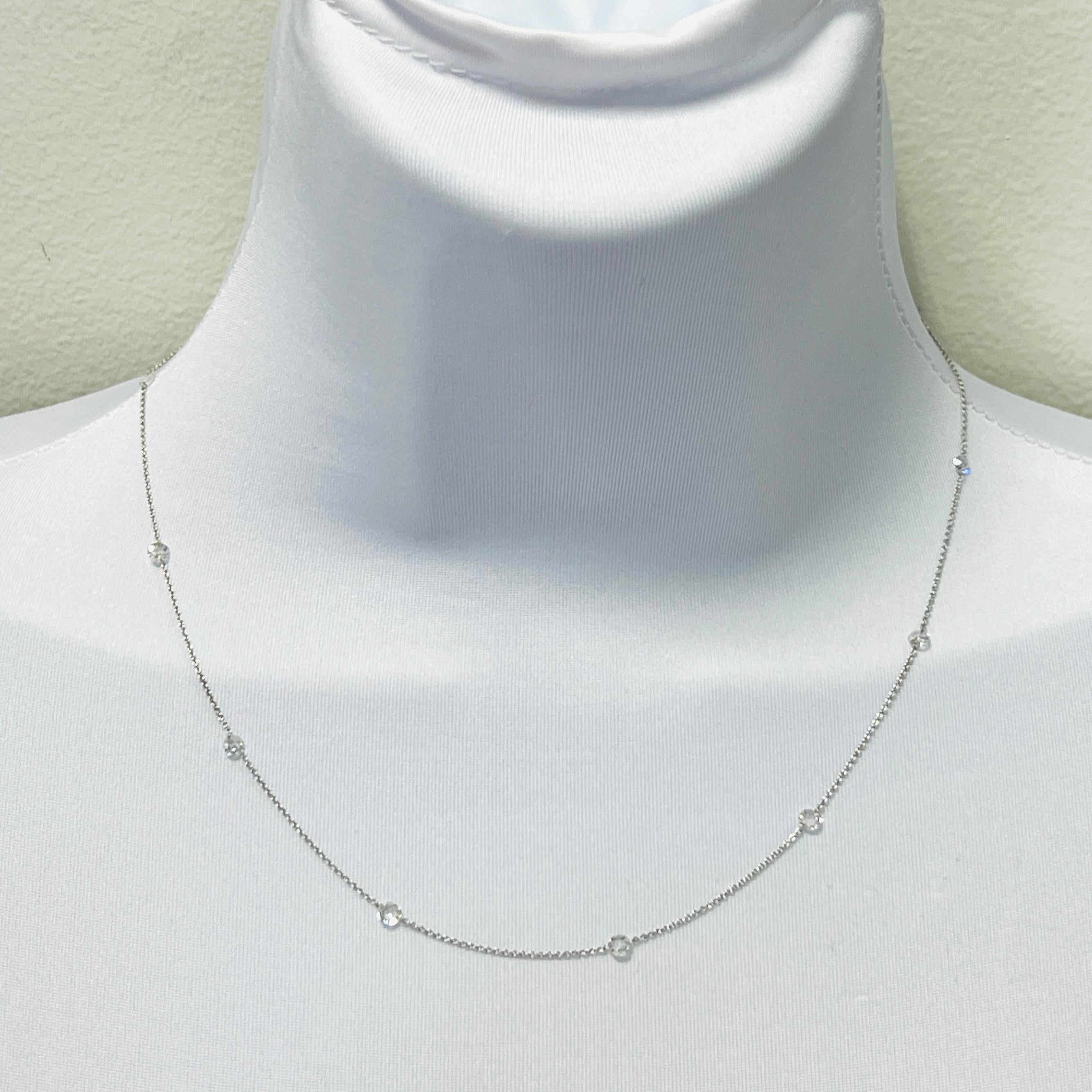 Bellissimo diamante bianco da 1,06 ct. con taglio rotondo a rosa.  Realizzato a mano in oro bianco 18 carati.  La lunghezza è di 18