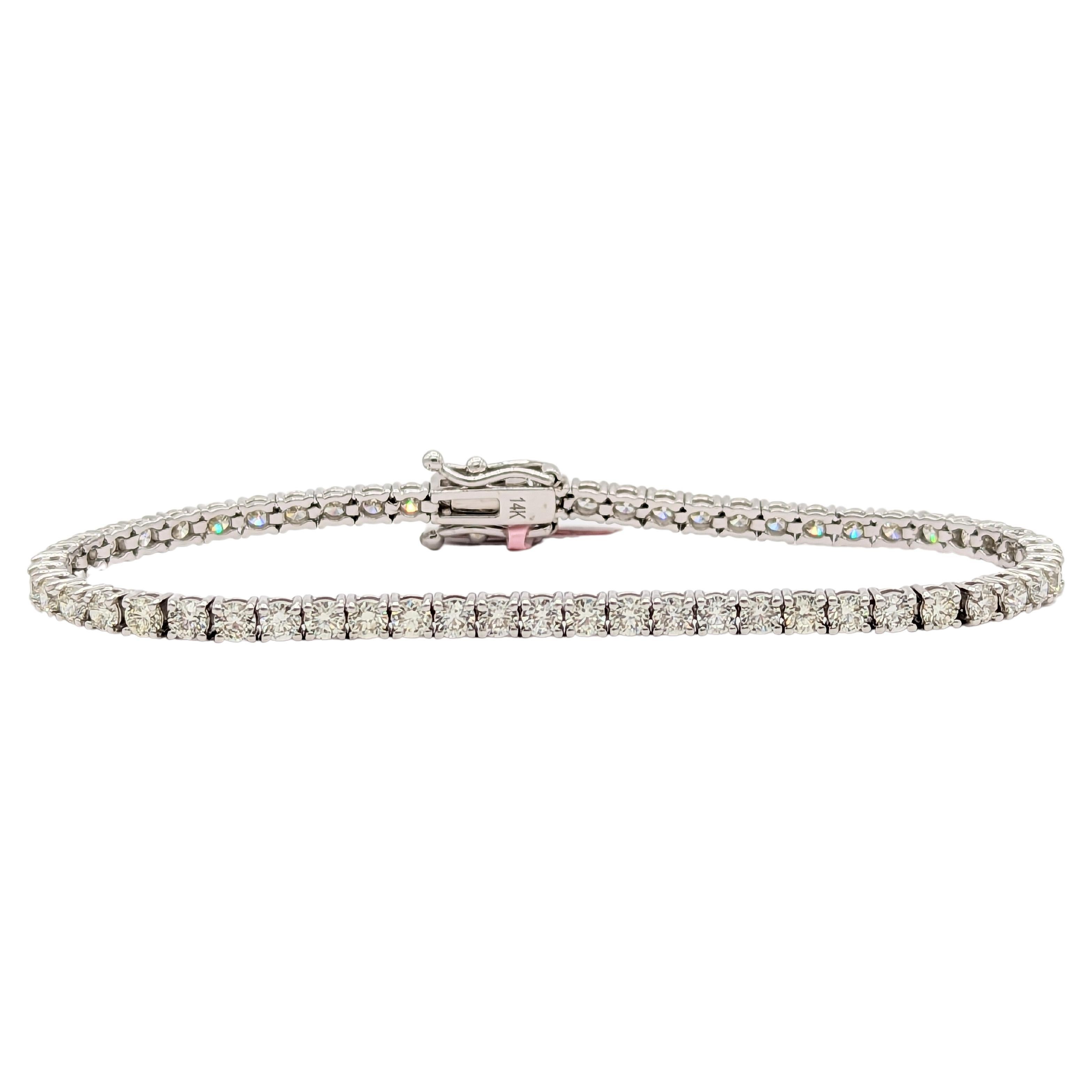 Bracelet tennis rond en or blanc 14 carats avec diamants blancs en vente