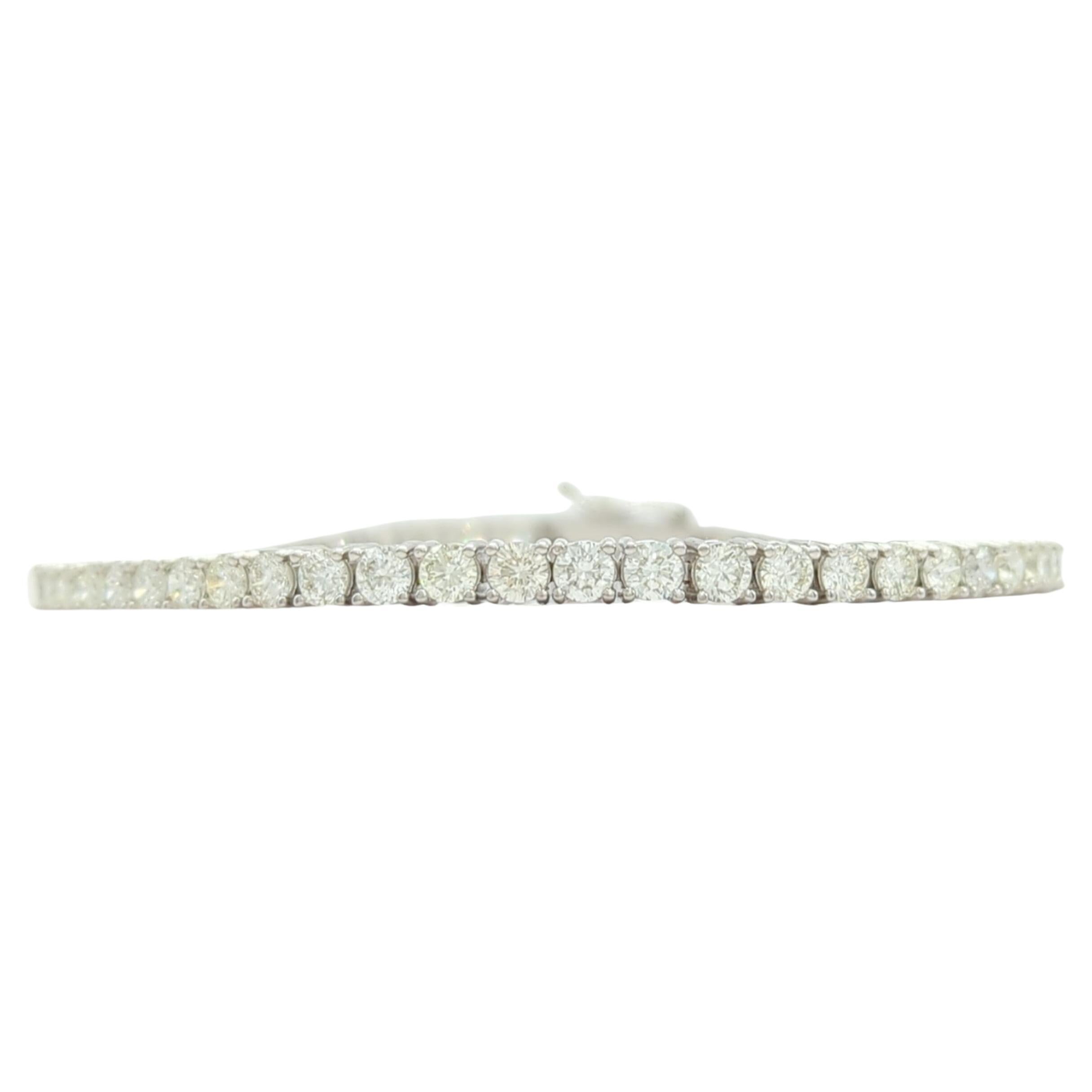 White Diamond Round Tennis Bracelet in 14K White Gold For Sale