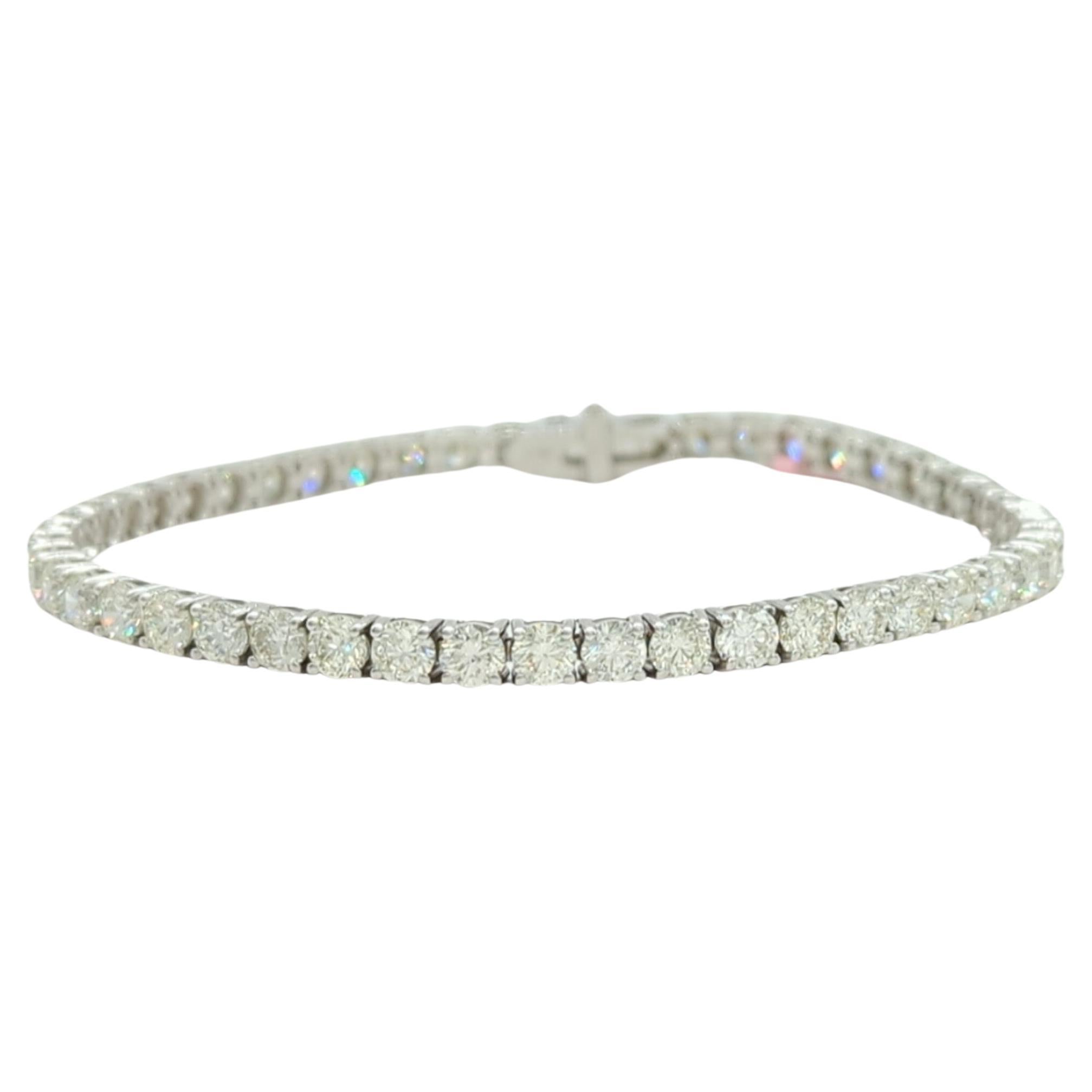 White Diamond Round Tennis Bracelet in 14K White Gold For Sale